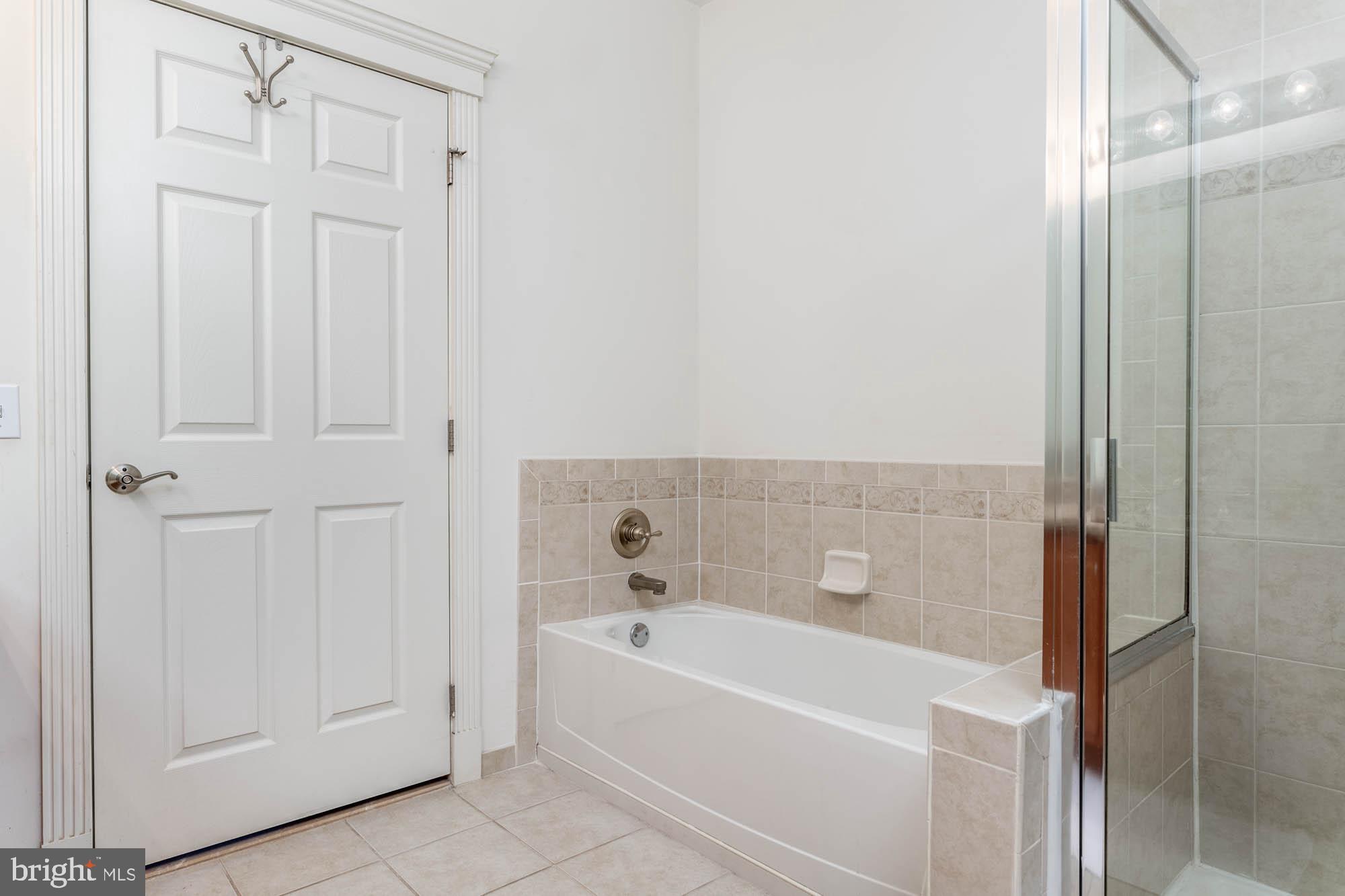 THE GRANDE AT RIVERVIEW - Residential