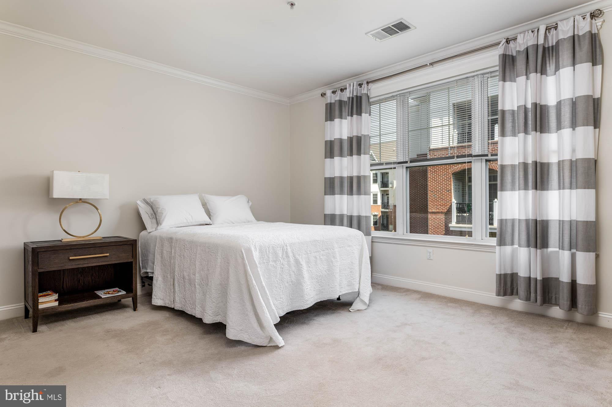 THE GRANDE AT RIVERVIEW - Residential