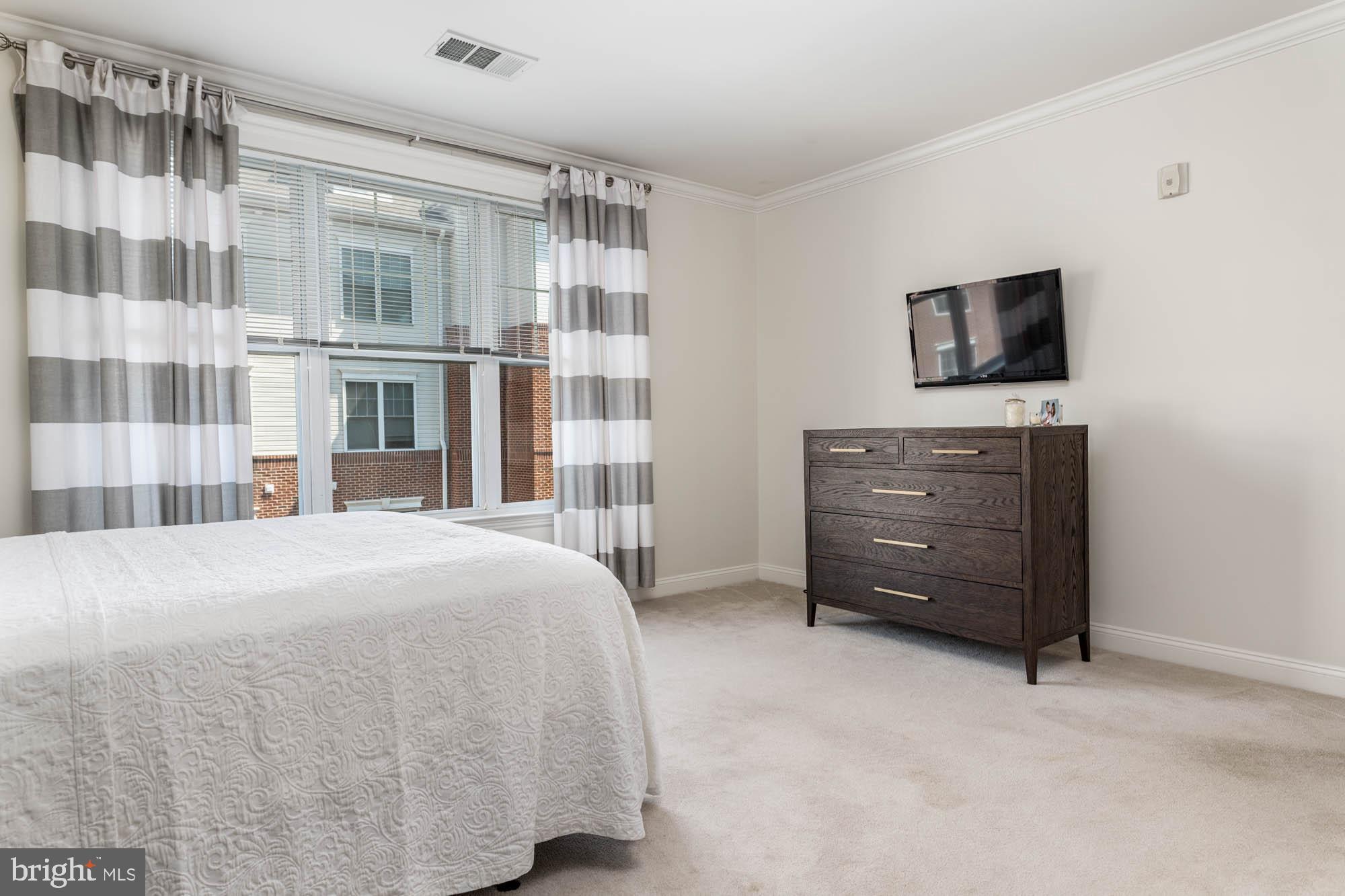 THE GRANDE AT RIVERVIEW - Residential