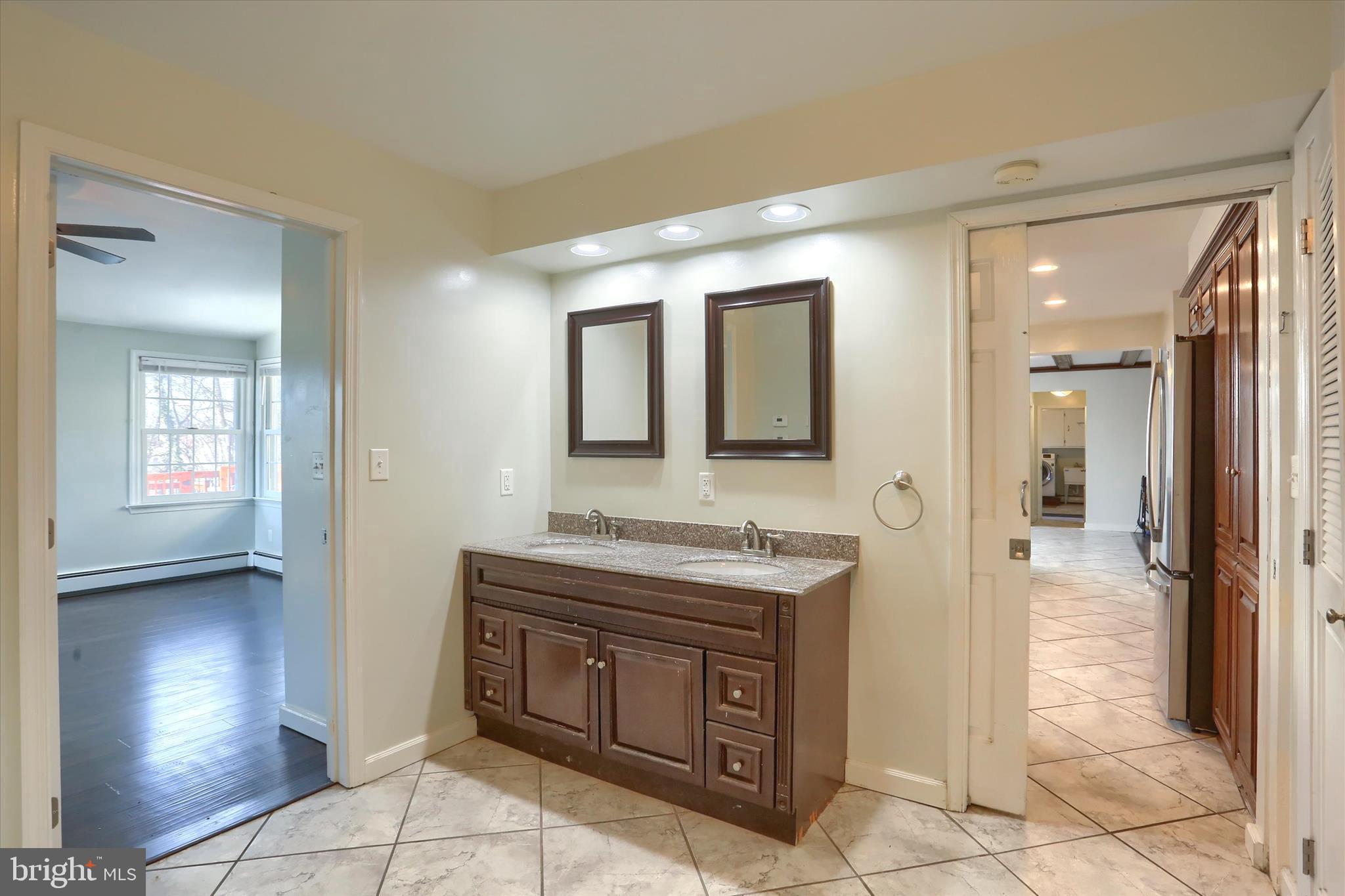 ALLENDALE - Residential