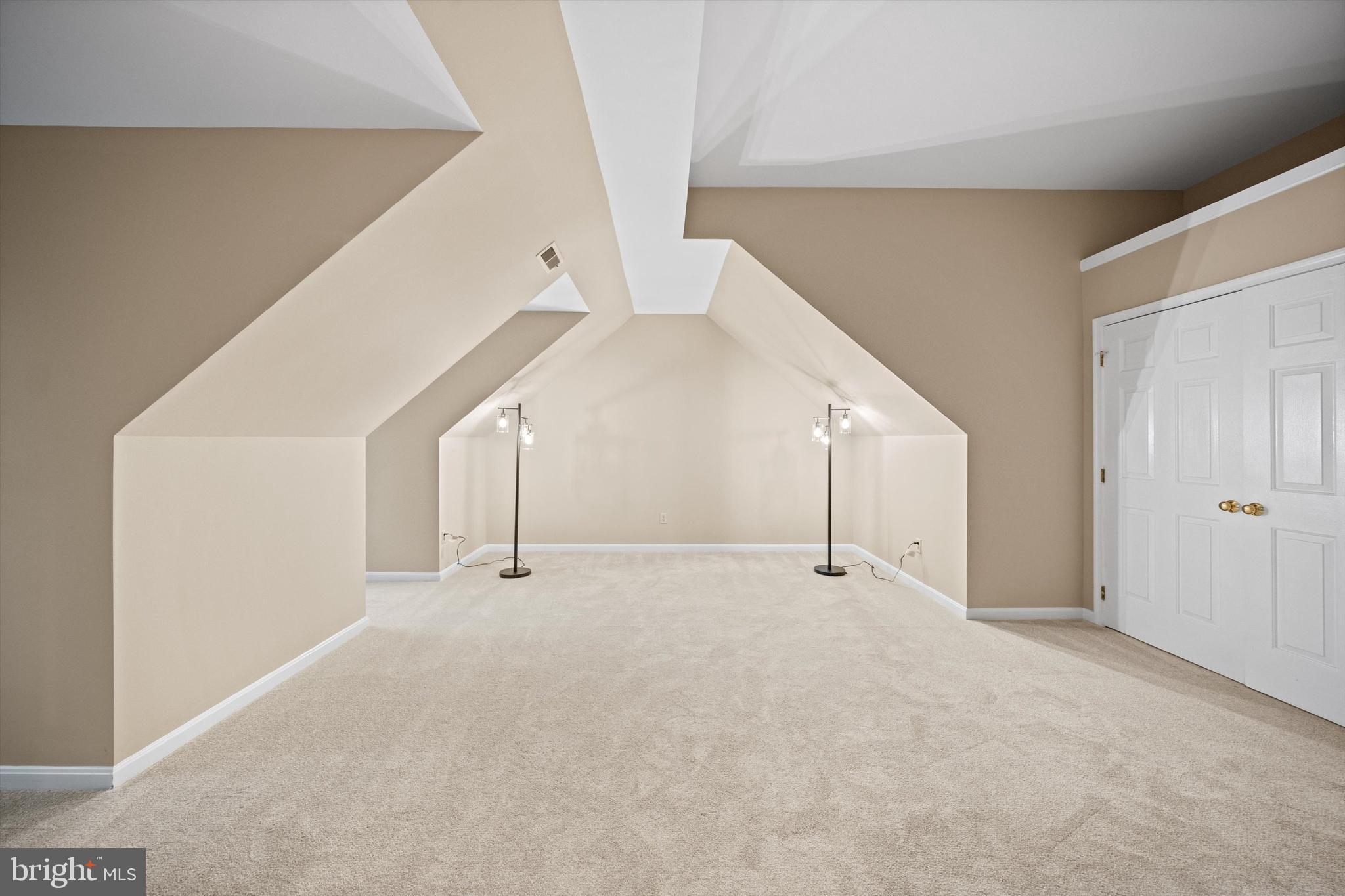 CHATHAM SQUARE - Residential