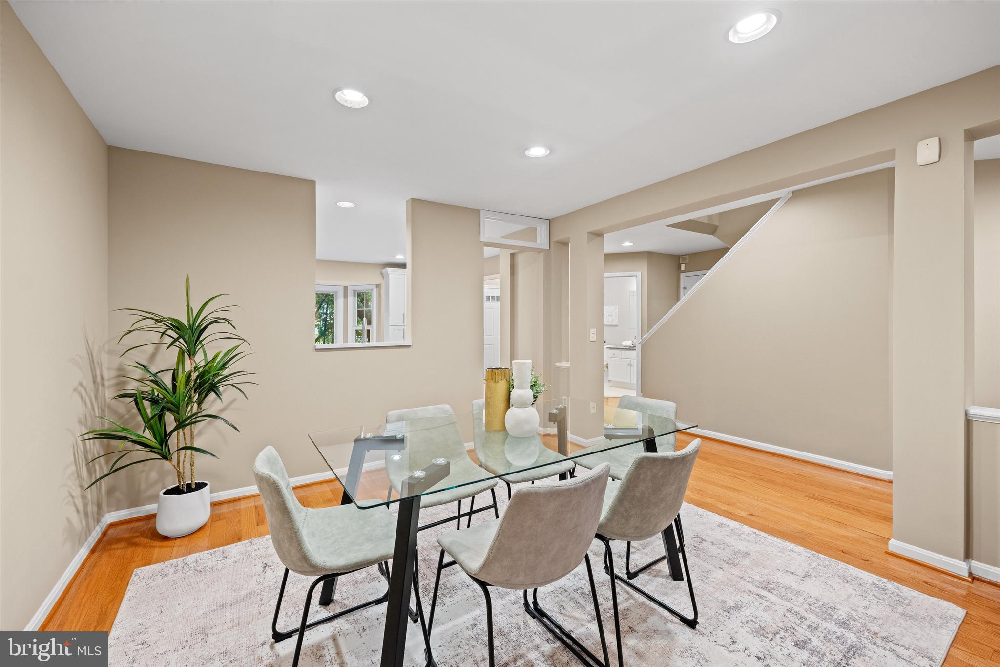 CHATHAM SQUARE - Residential