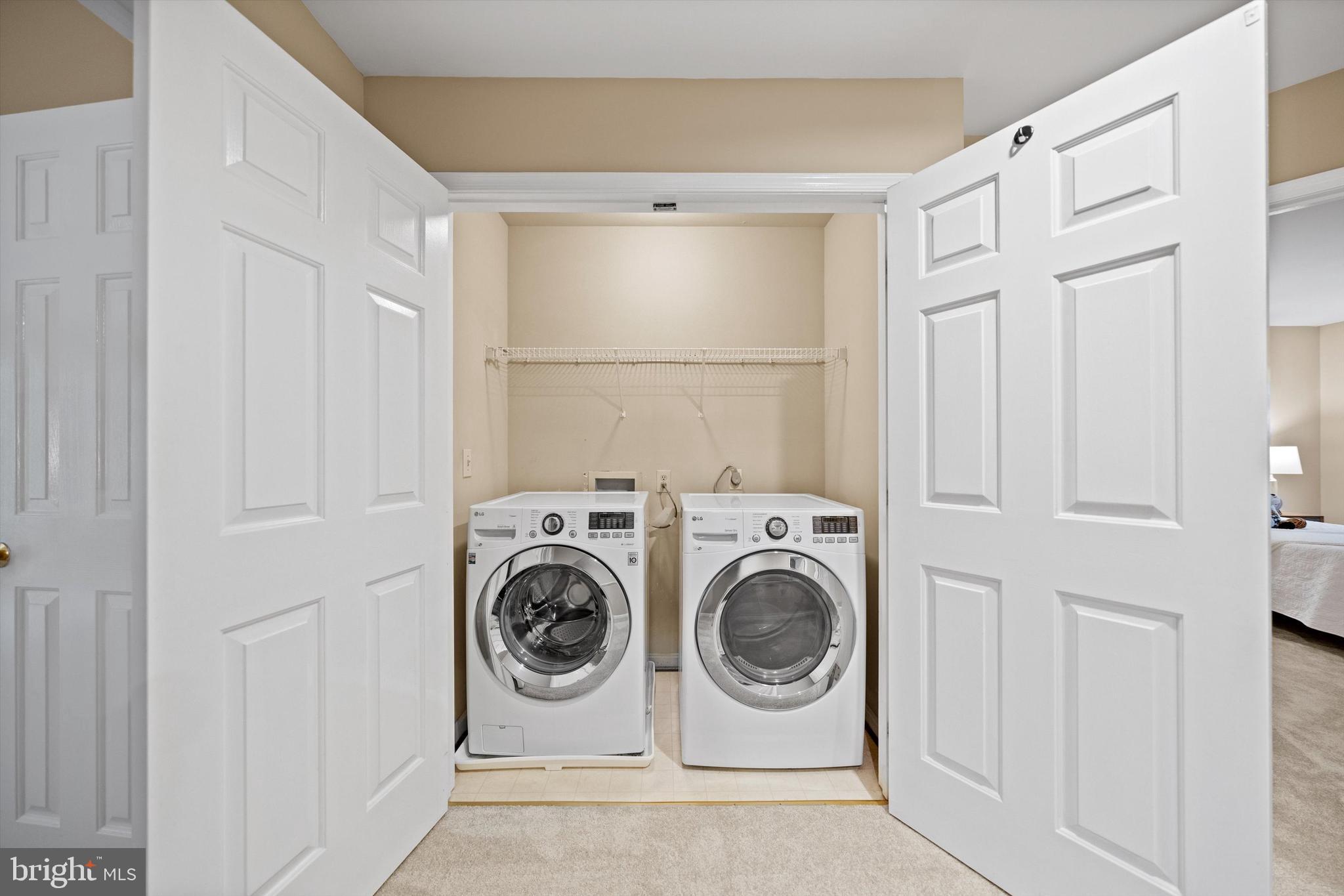 CHATHAM SQUARE - Residential