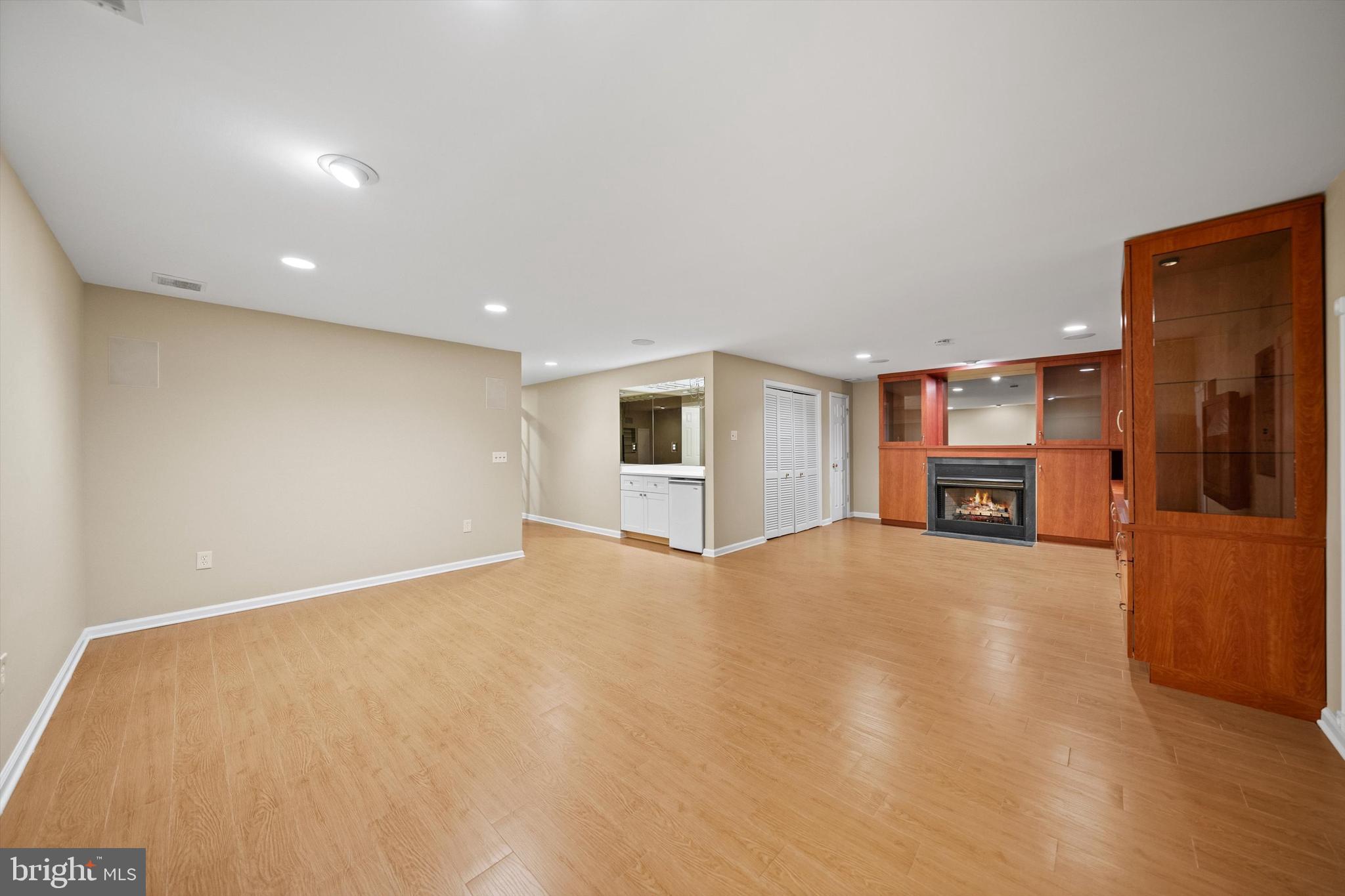 CHATHAM SQUARE - Residential