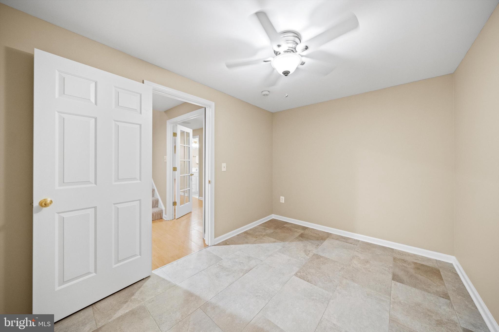 CHATHAM SQUARE - Residential