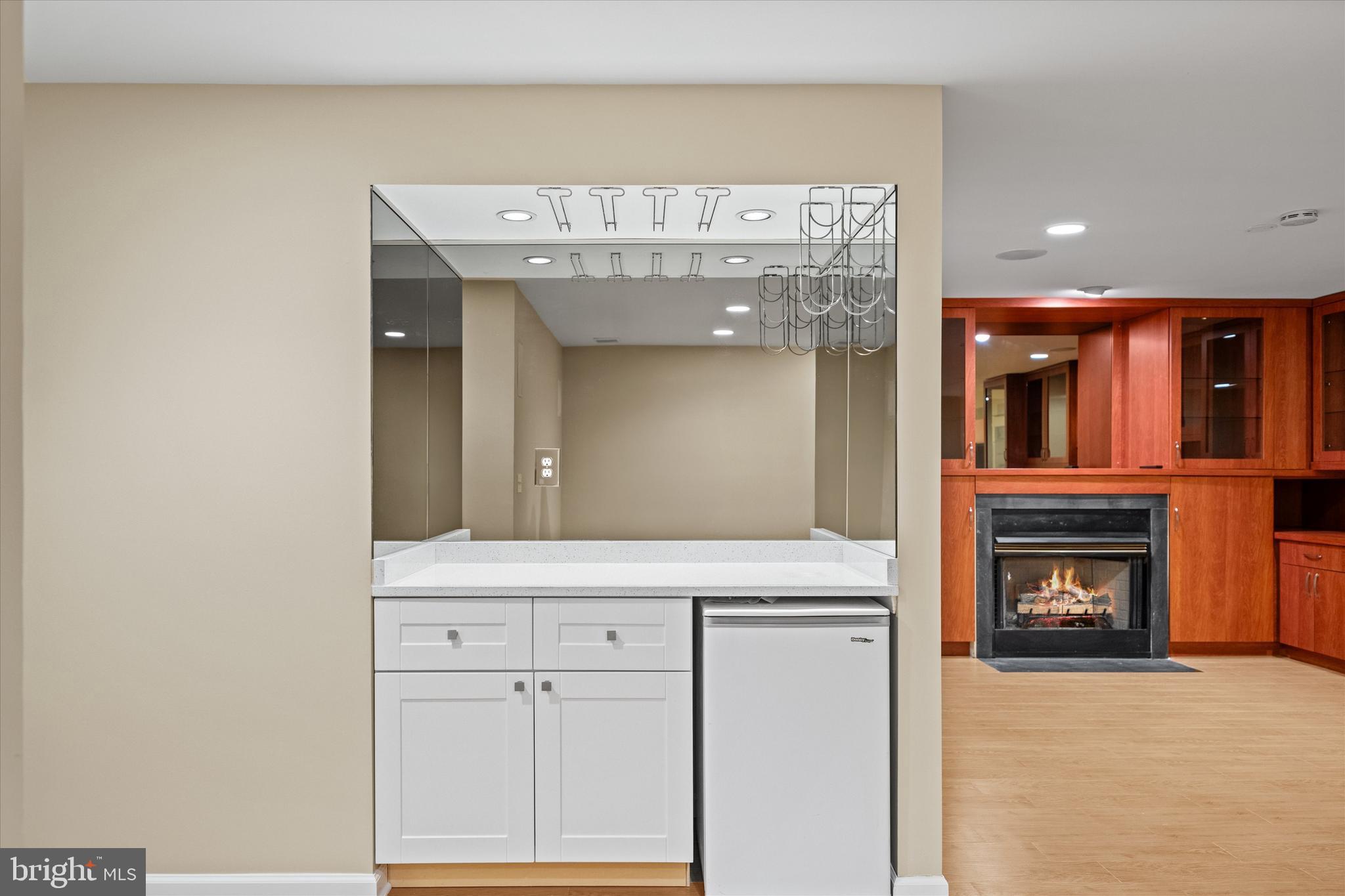 CHATHAM SQUARE - Residential