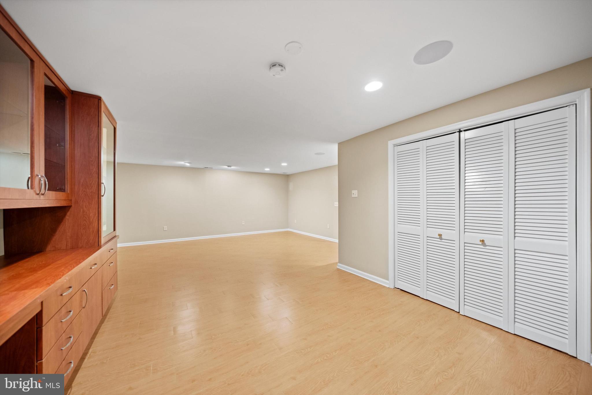 CHATHAM SQUARE - Residential