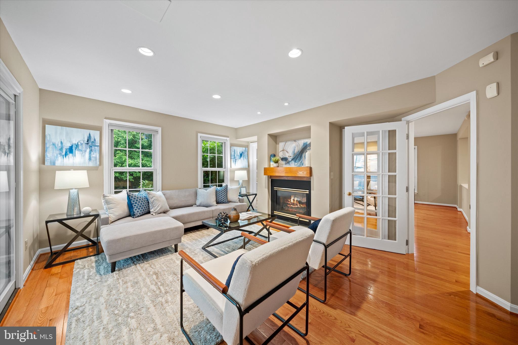 CHATHAM SQUARE - Residential