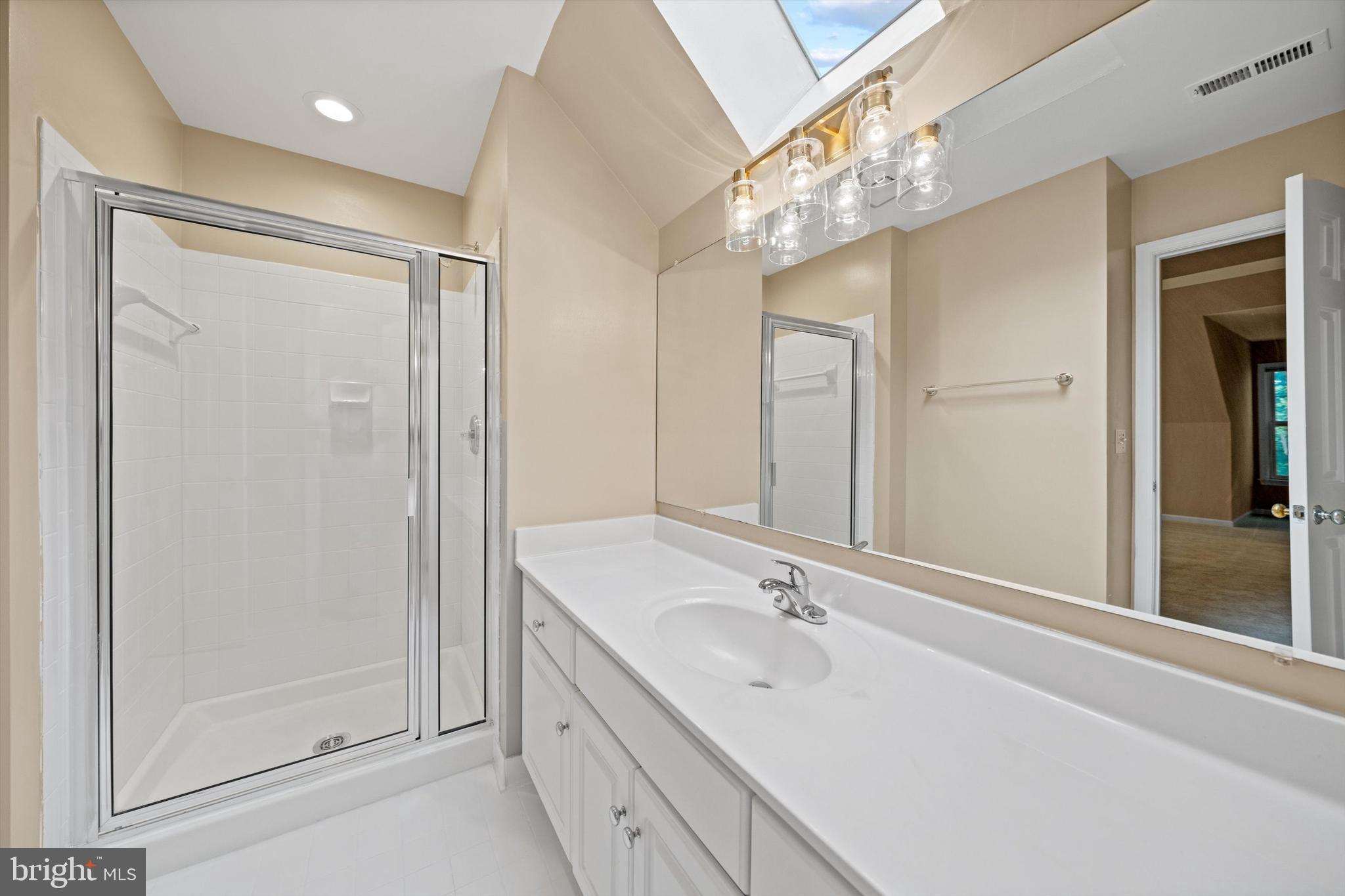 CHATHAM SQUARE - Residential