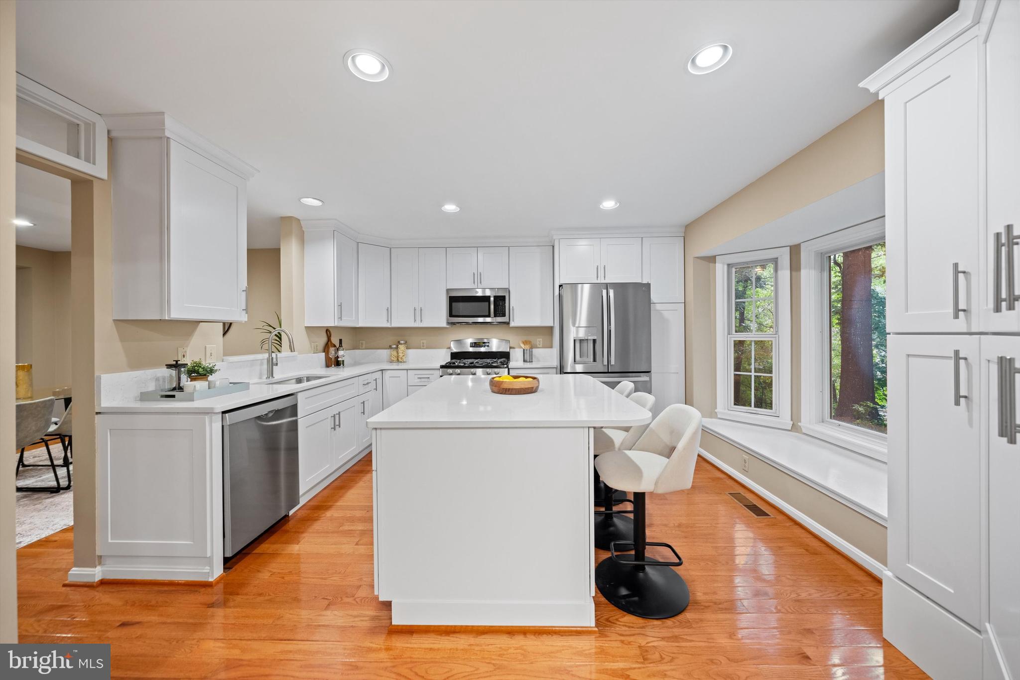 CHATHAM SQUARE - Residential