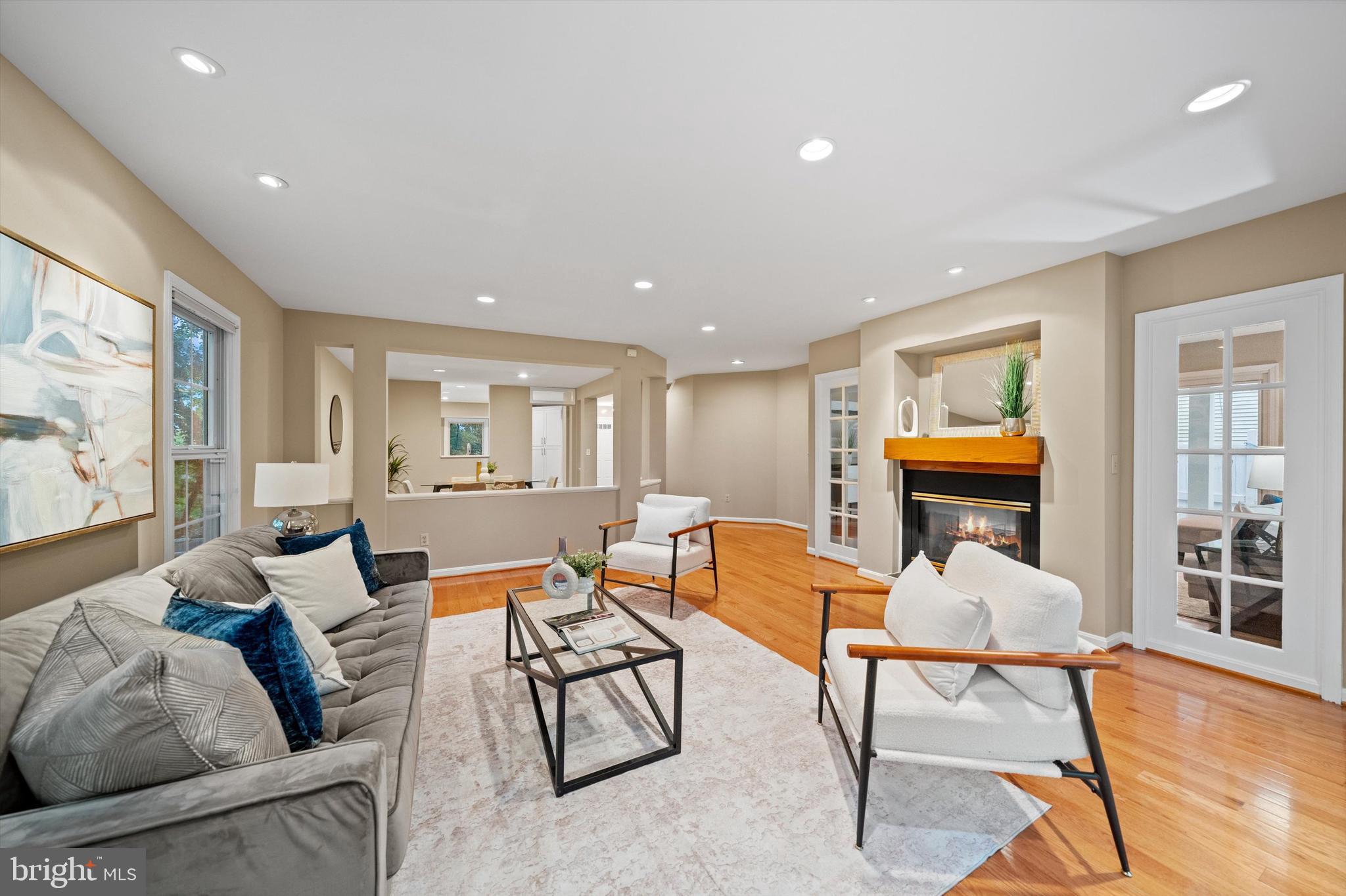 CHATHAM SQUARE - Residential