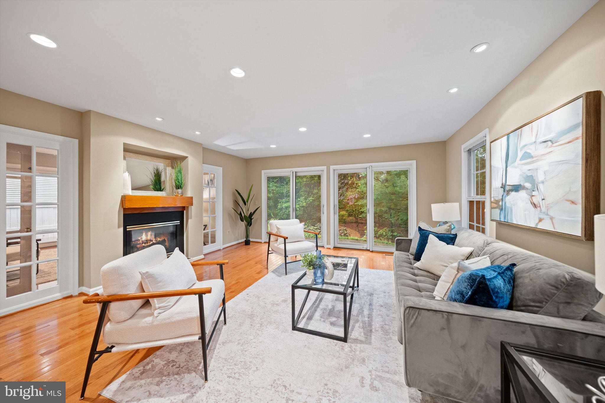 CHATHAM SQUARE - Residential