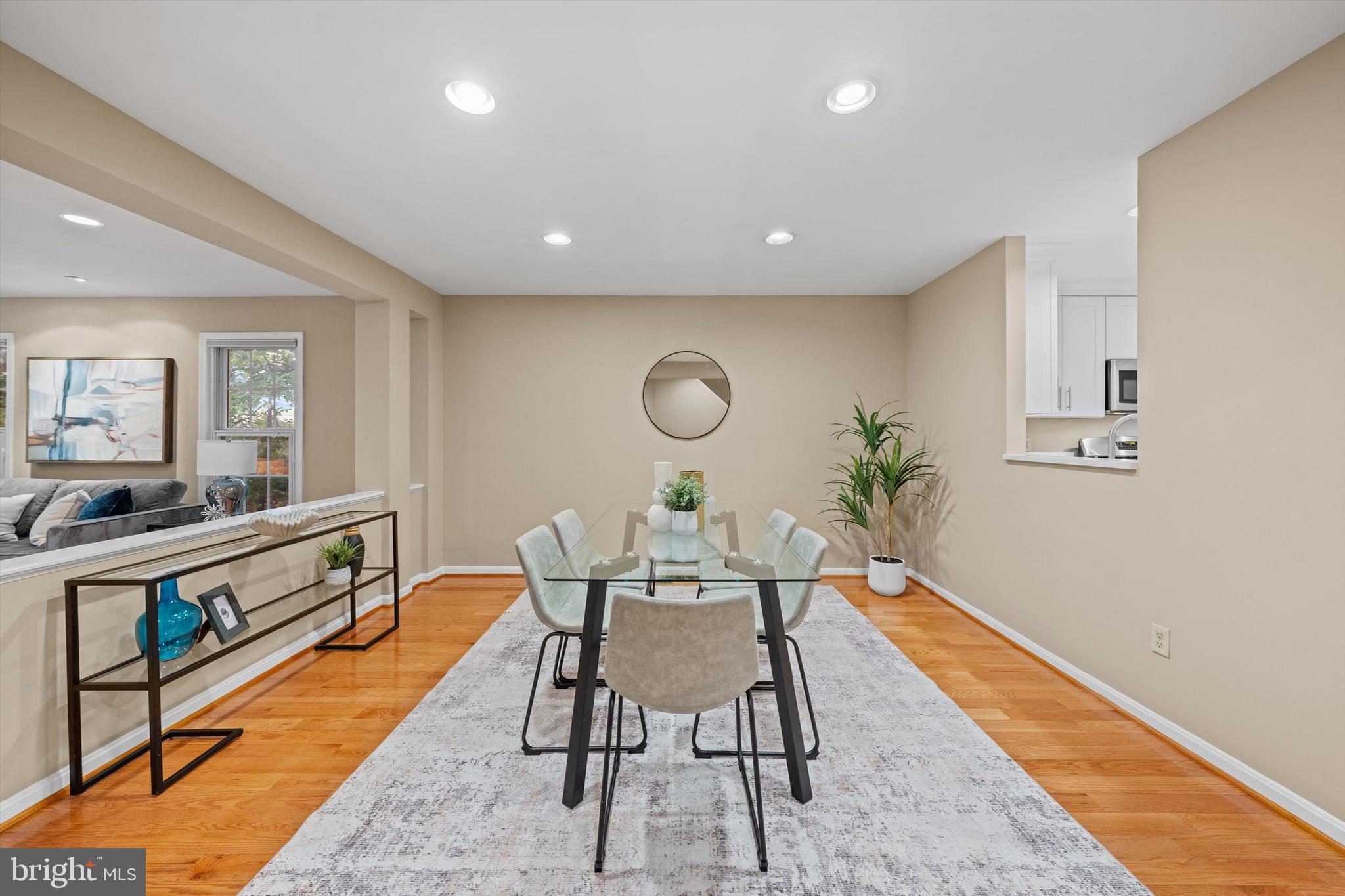 CHATHAM SQUARE - Residential