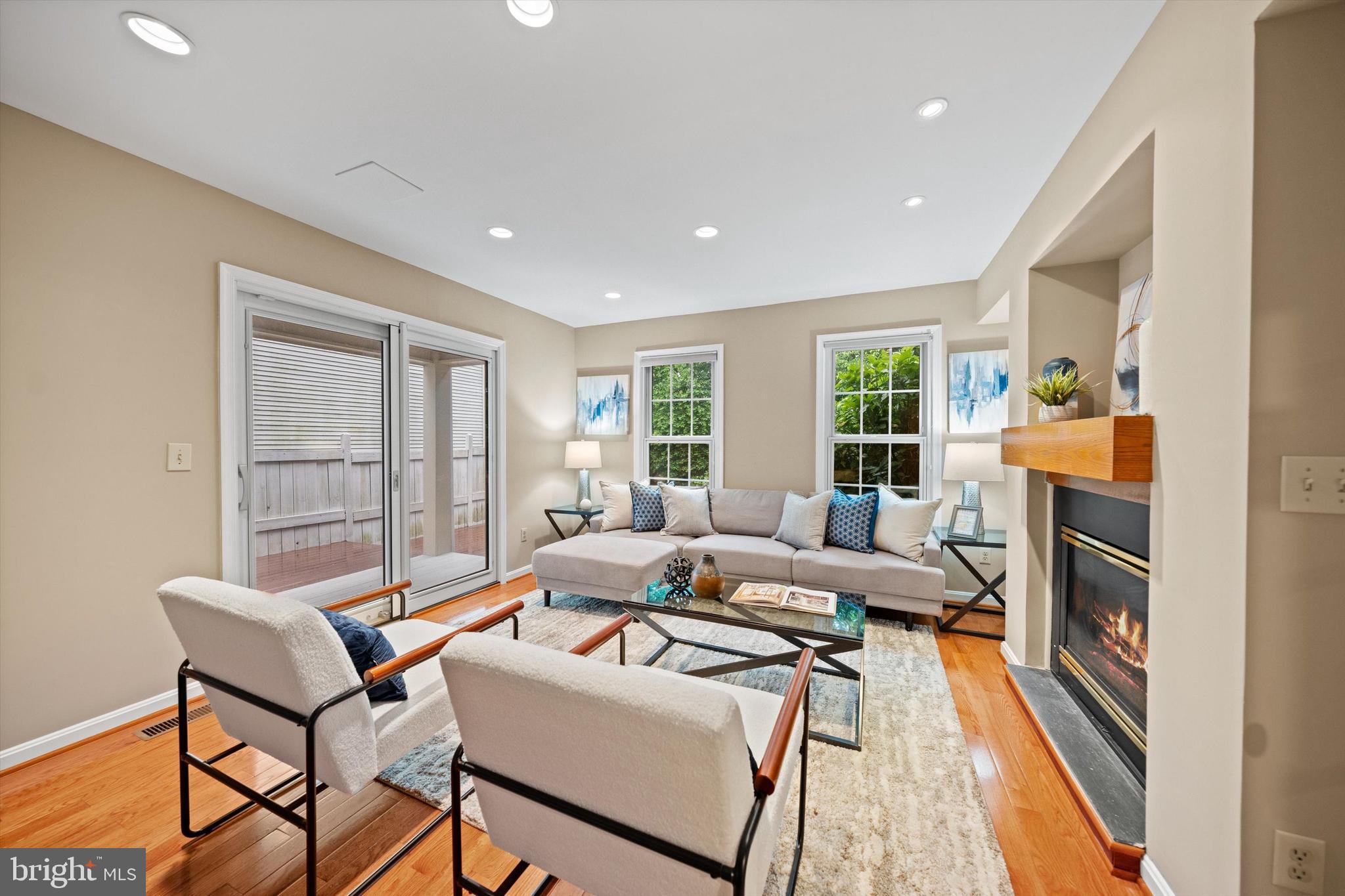 CHATHAM SQUARE - Residential