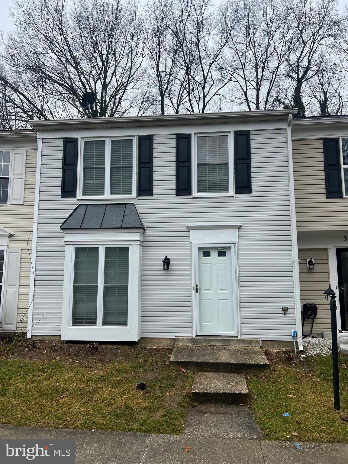 HUNTINGTON NEIGHBORHOOD - Residential Lease