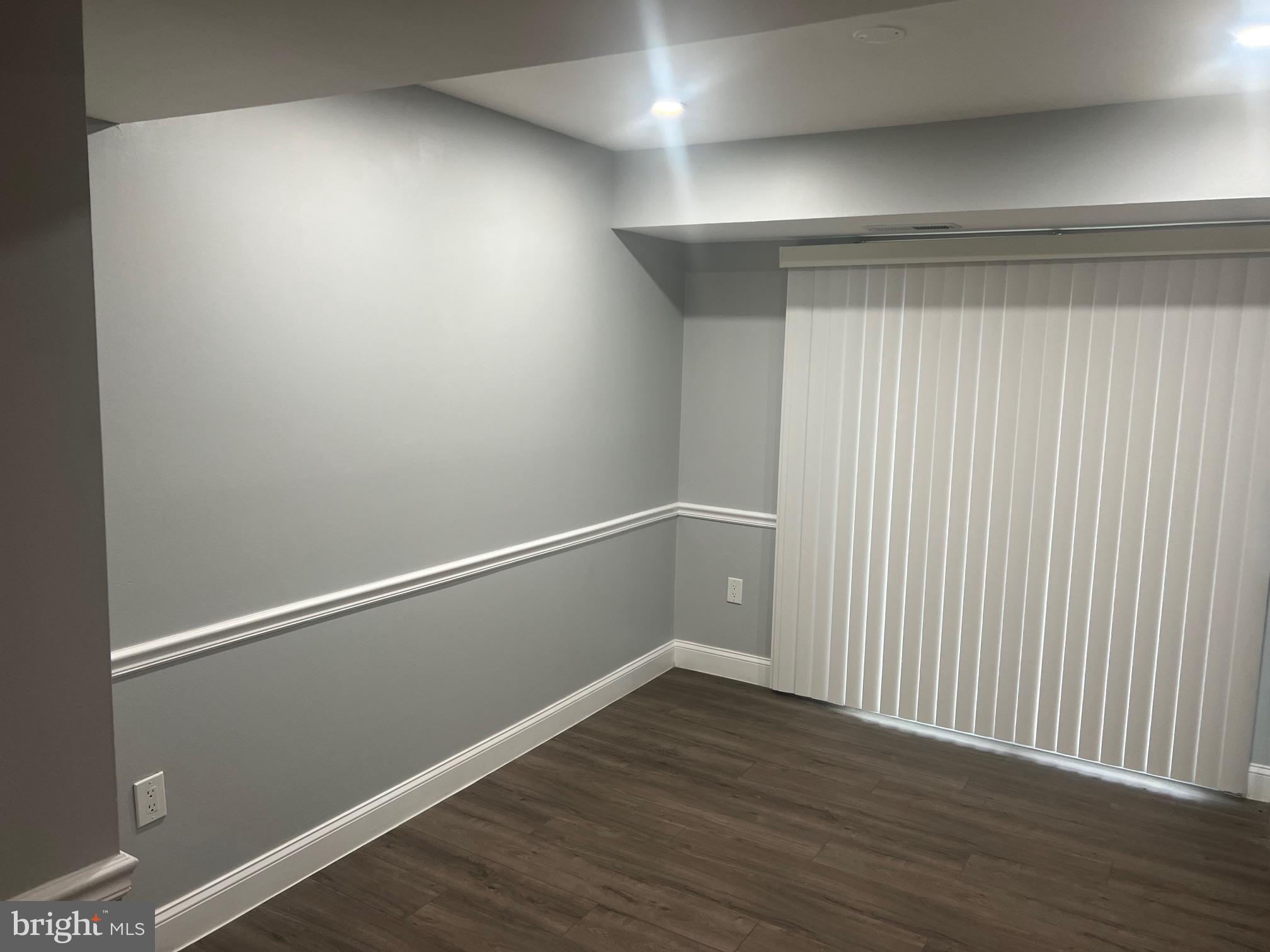 HUNTINGTON NEIGHBORHOOD - Residential Lease