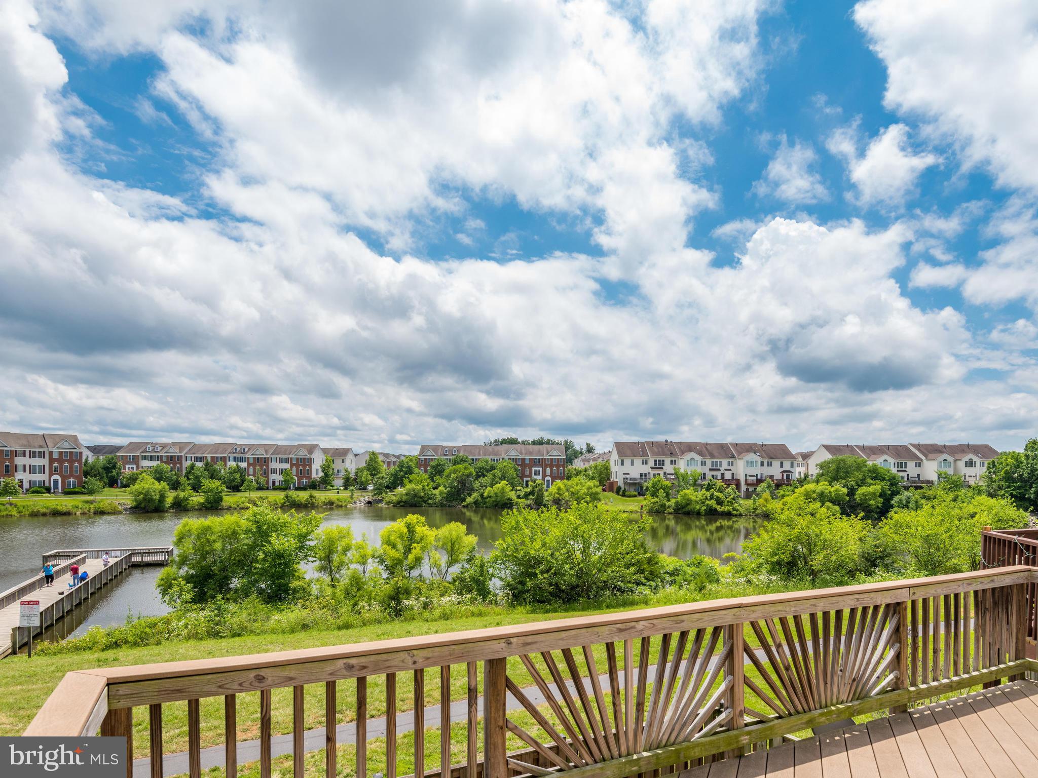 SOUTH RIDING - Residential