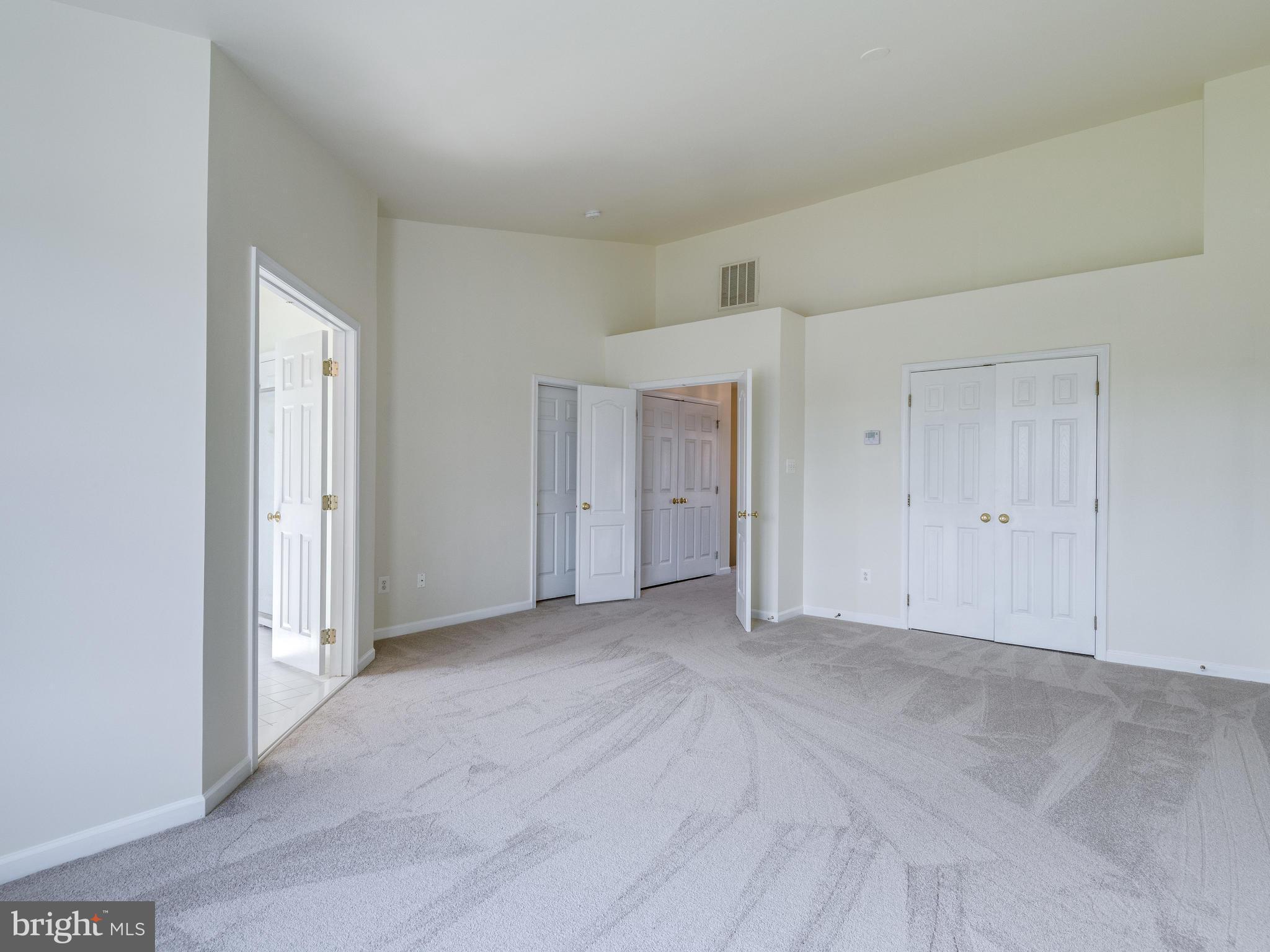 SOUTH RIDING - Residential