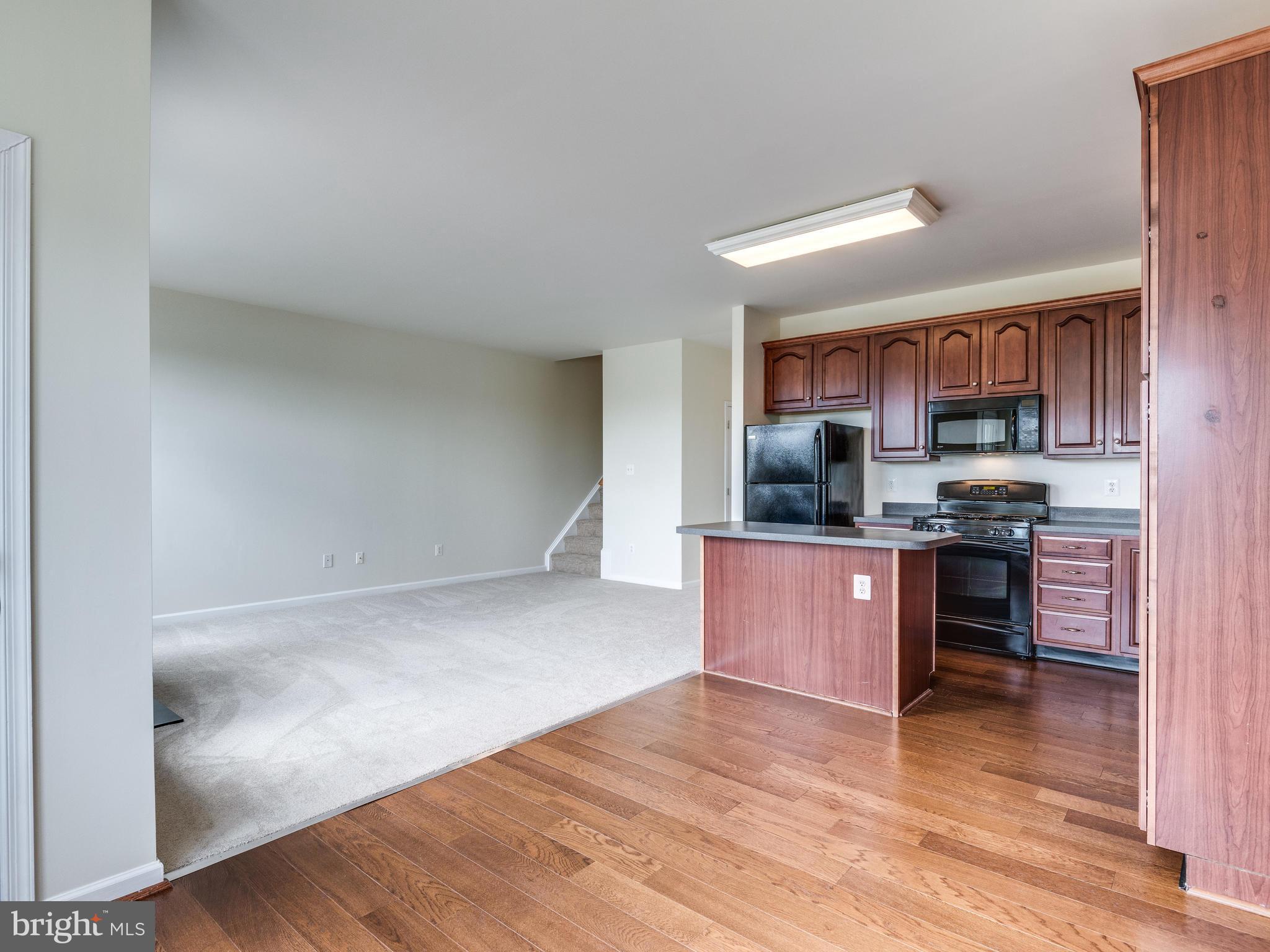 SOUTH RIDING - Residential