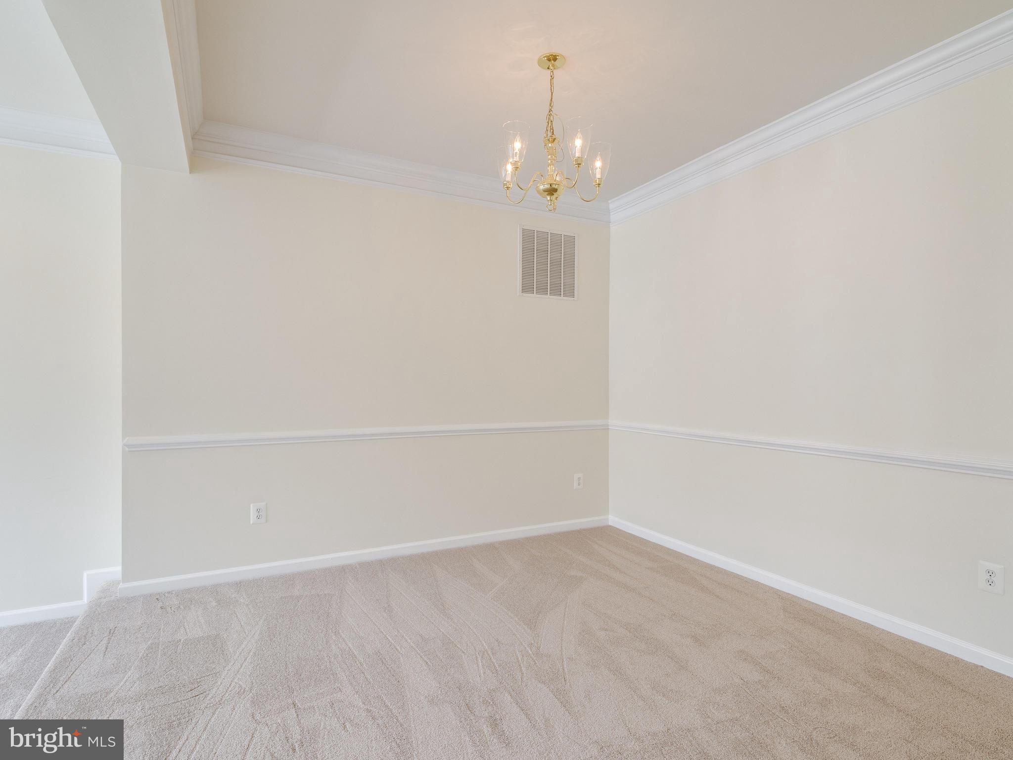 SOUTH RIDING - Residential