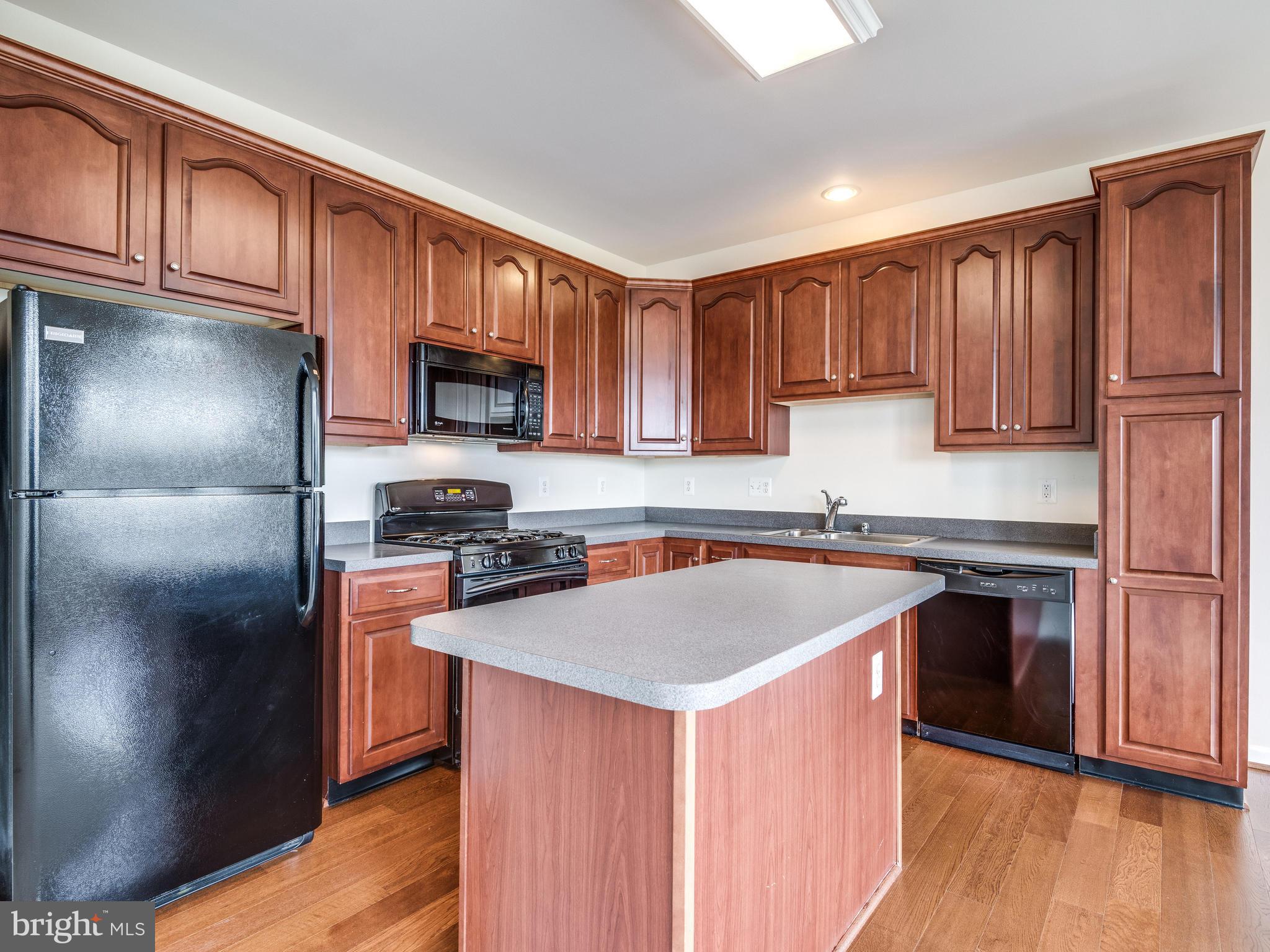 SOUTH RIDING - Residential