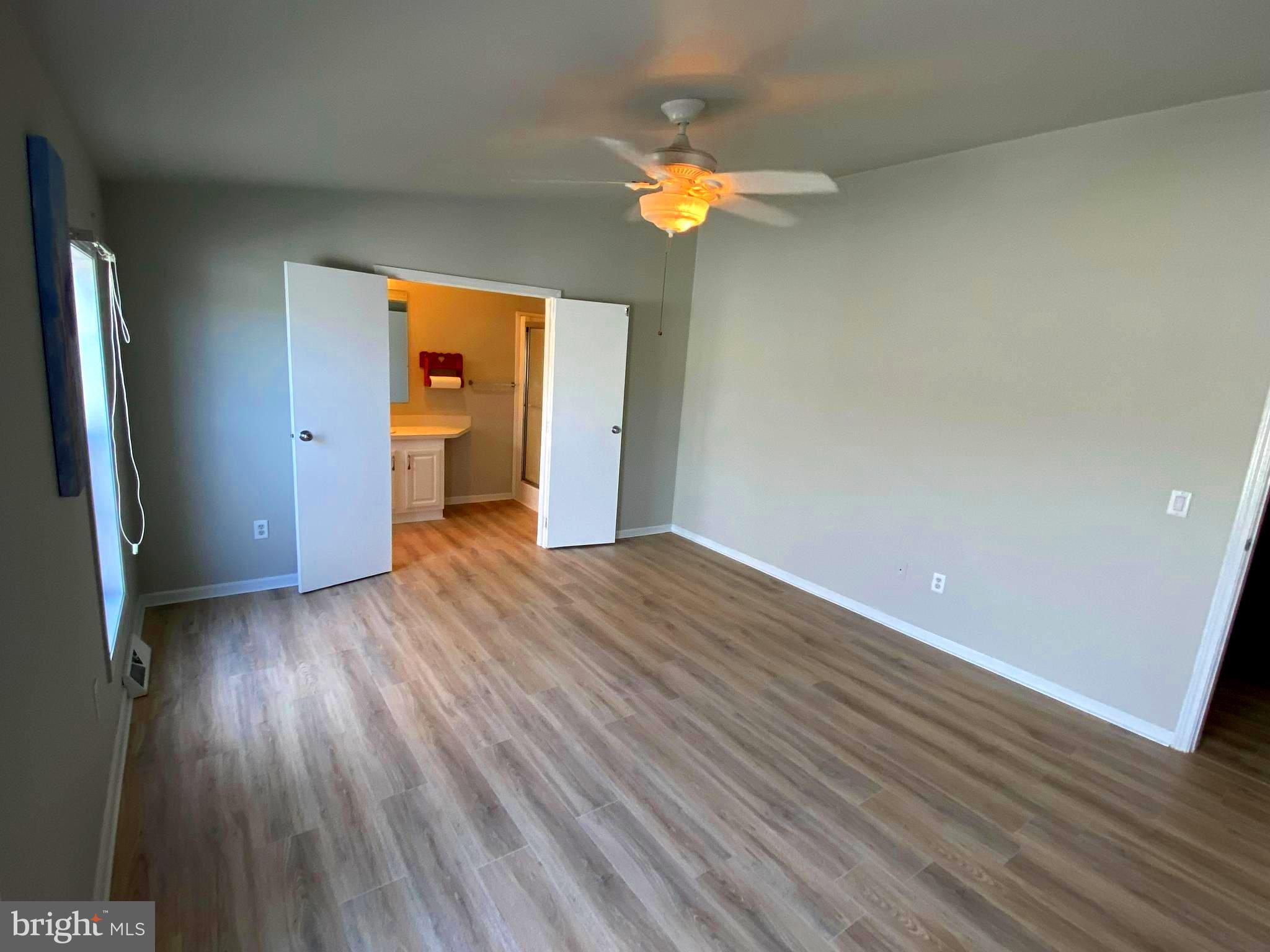 CREEKWOOD VILLAGE - Residential