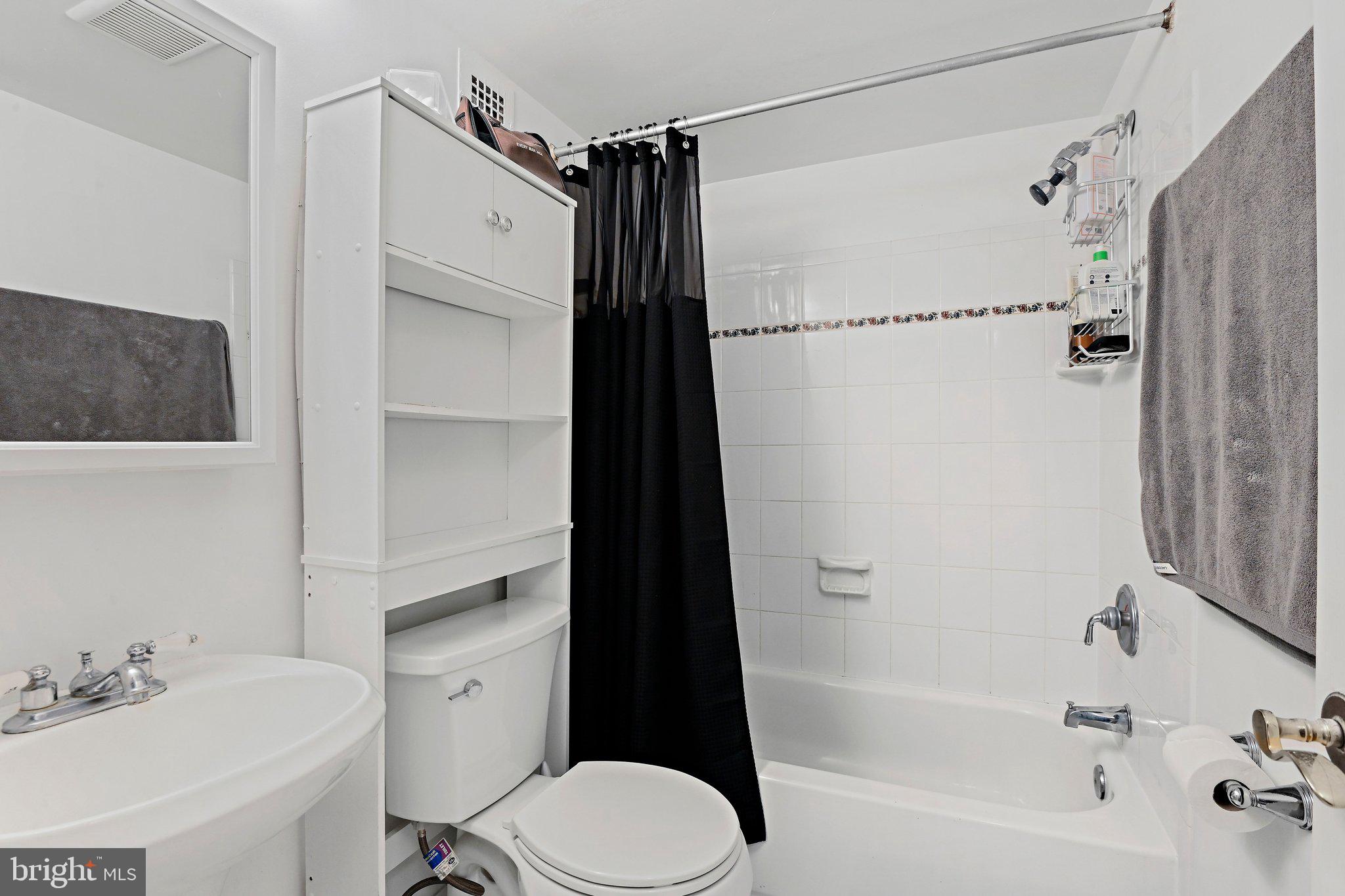 FOXCROFT COLONY - Residential