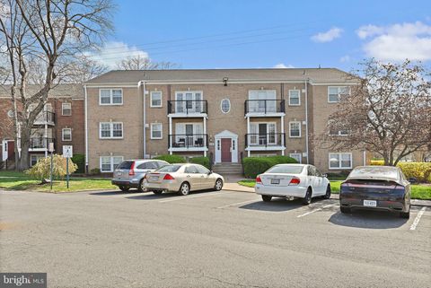 Photo of 9485 Fairfax Boulevard #204, FAIRFAX, VA 22031 (MLS # VAFC2008126)