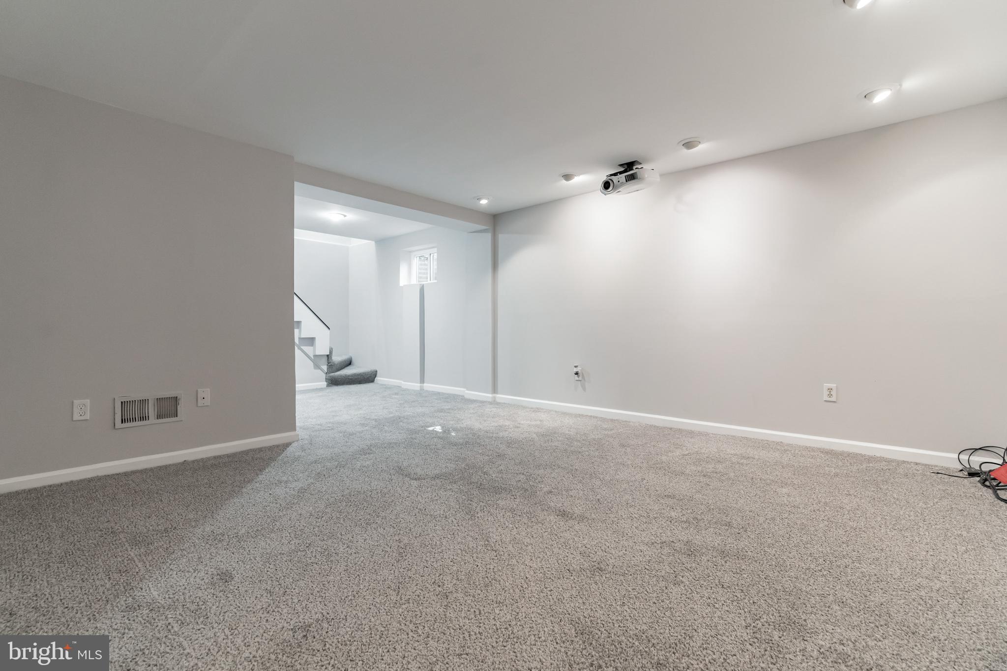 ASPEN HILL - Residential