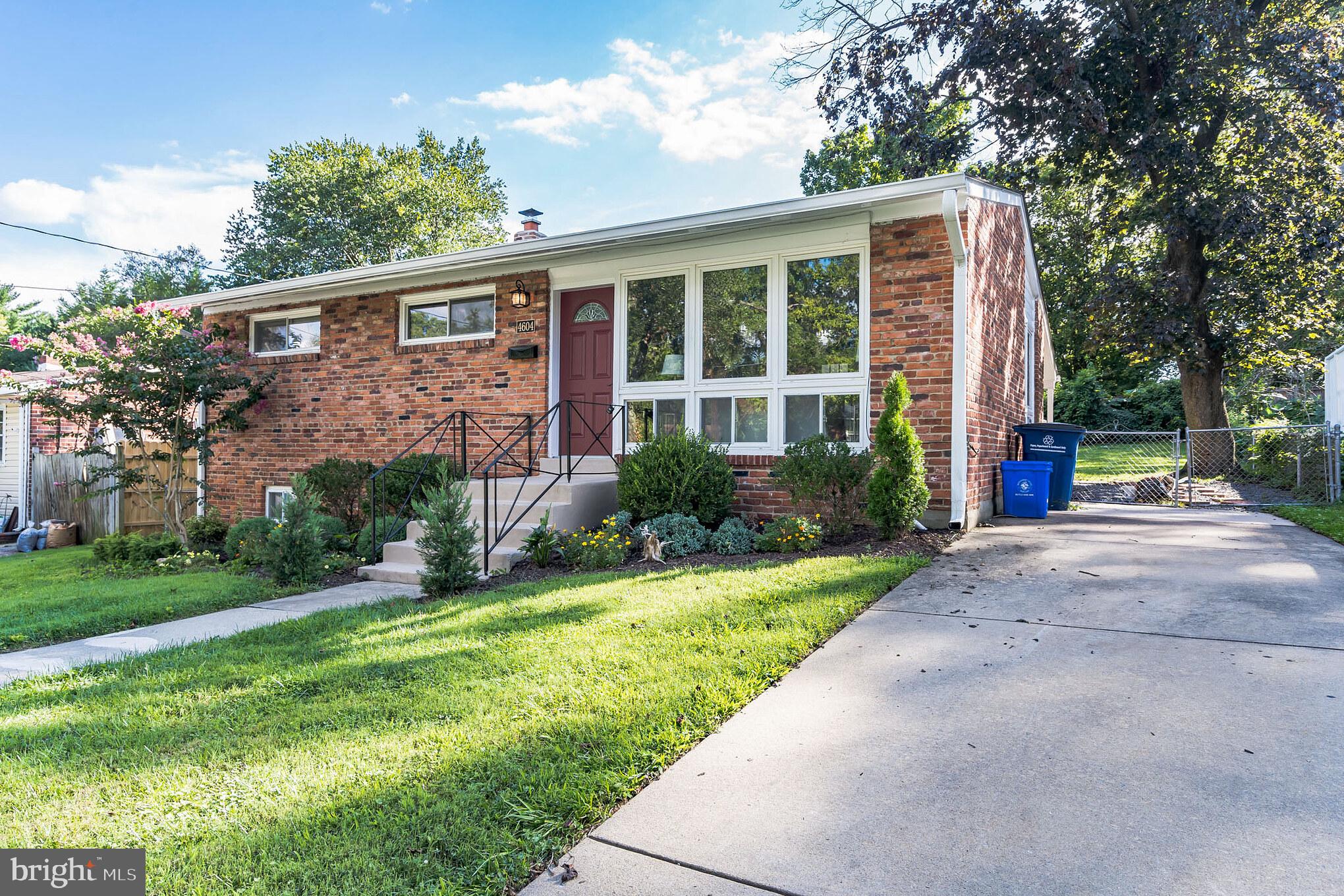 ASPEN HILL - Residential