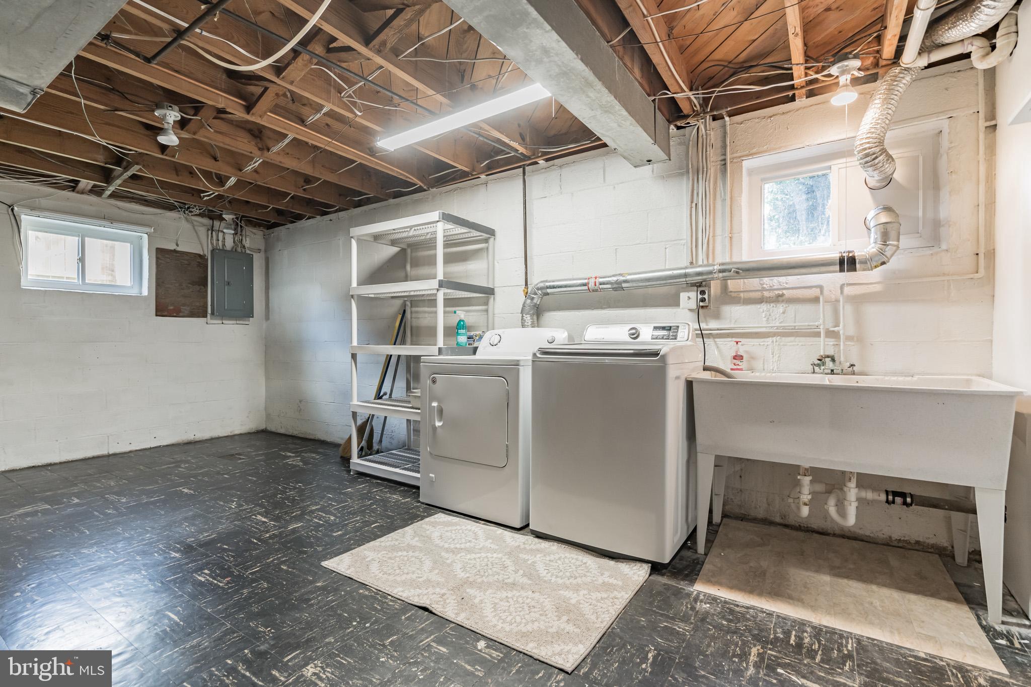 ASPEN HILL - Residential