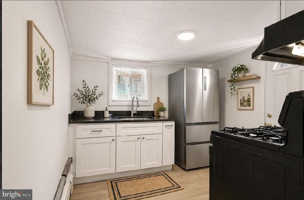 Photo of 502 Mountain Street, PHILADELPHIA, PA 19148 (MLS # PAPH2606066)