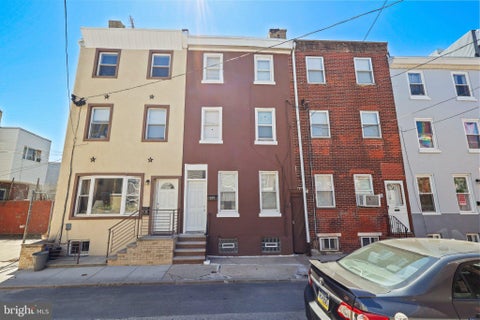Townhouse For Sale - 502 Mountain Street<br/> PHILADELPHIA, PA 19148