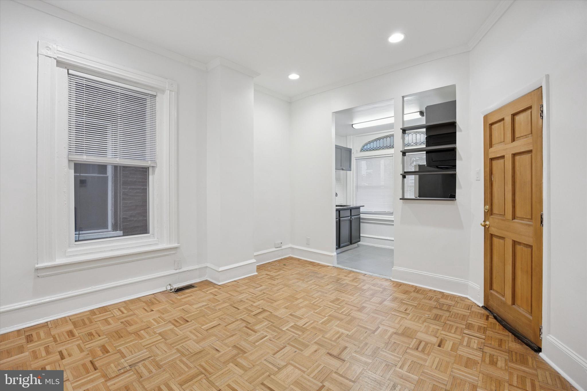 236 BUCKINGHAM PLACE