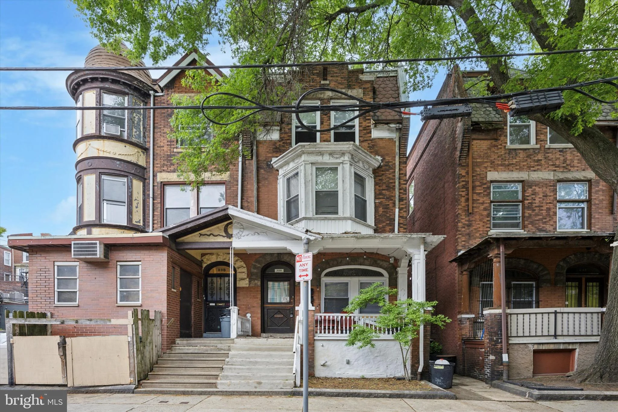 236 Buckingham Place