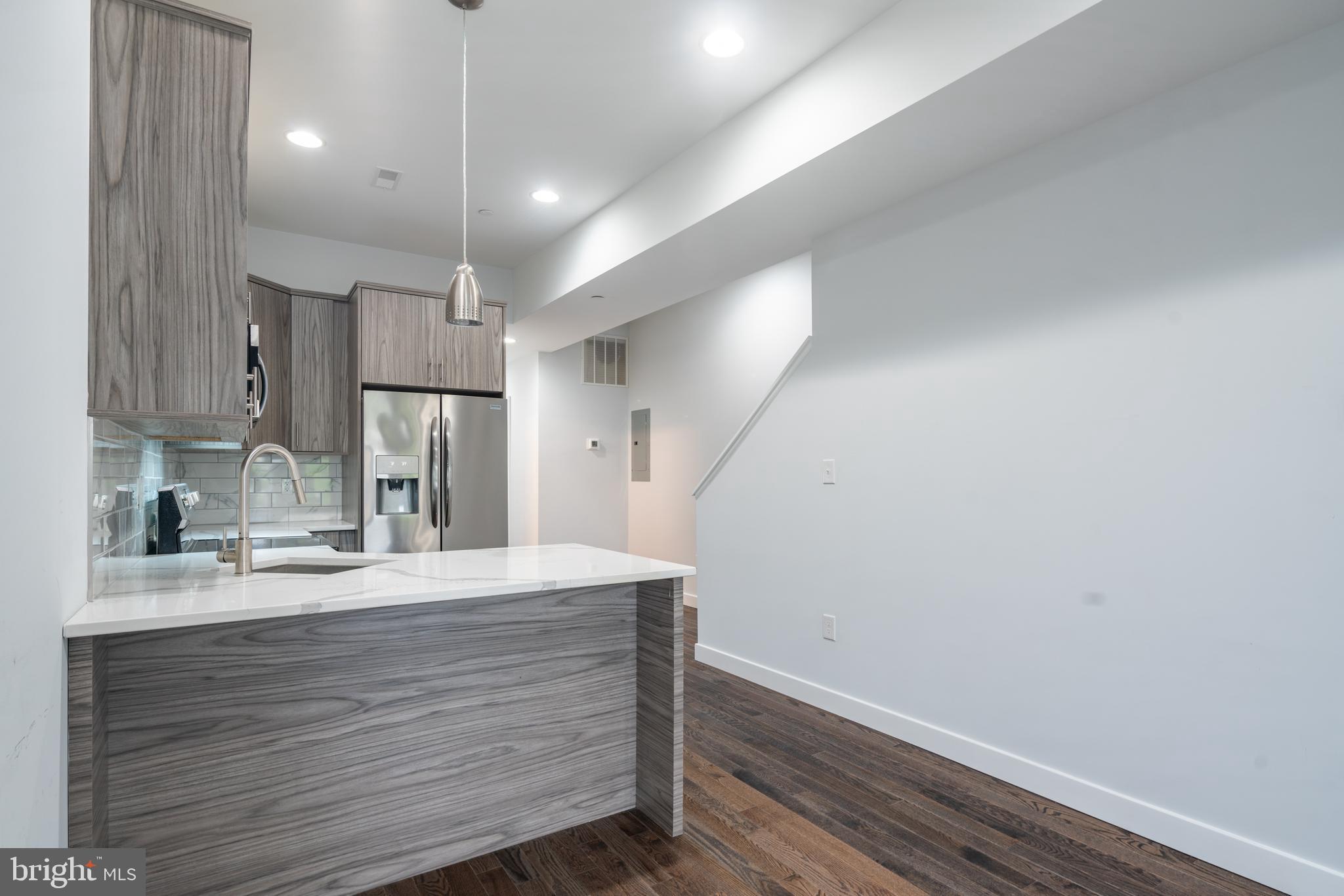 OLDE KENSINGTON - Residential Lease