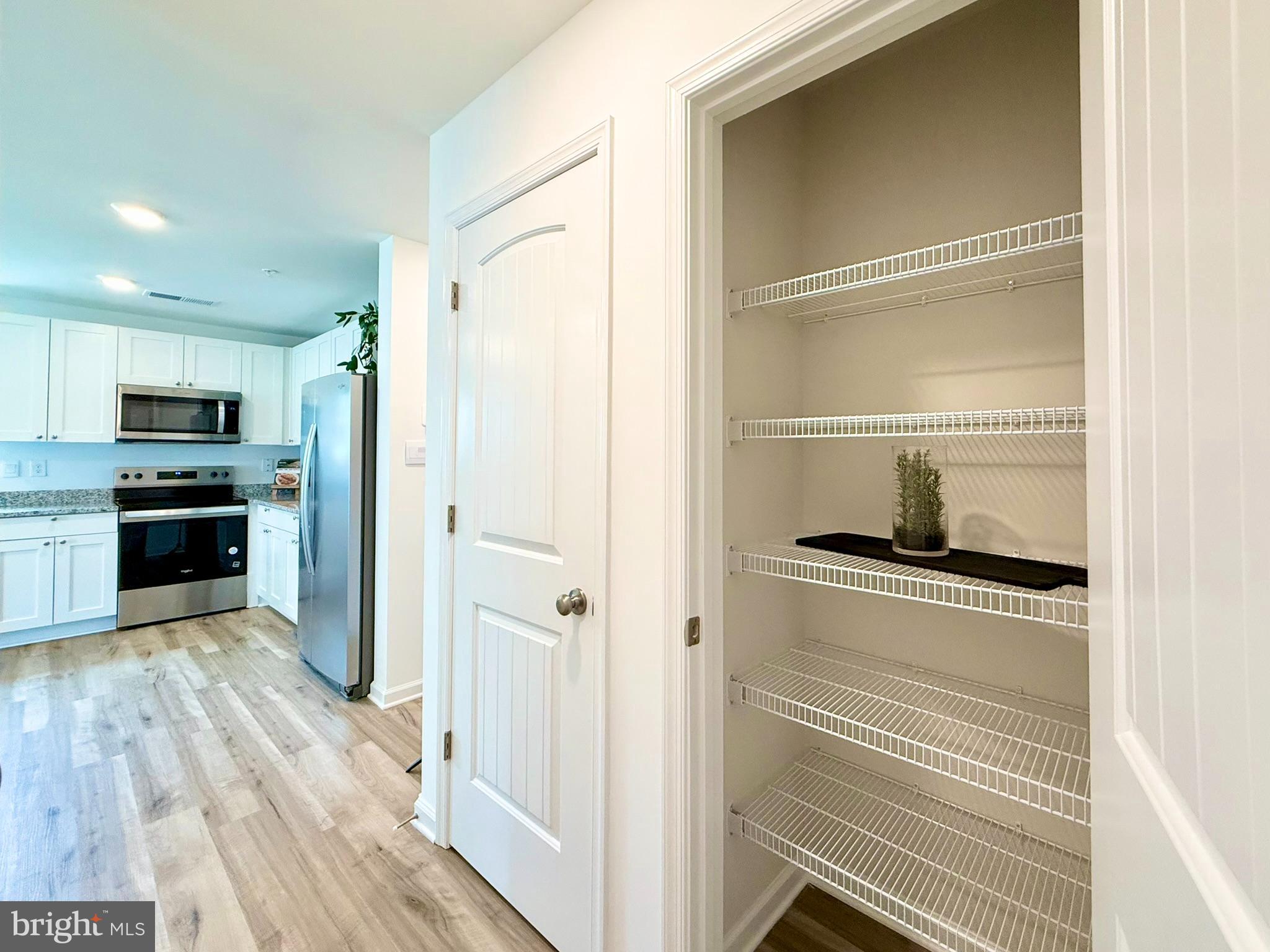 KINNAMON MEADOWS - Residential