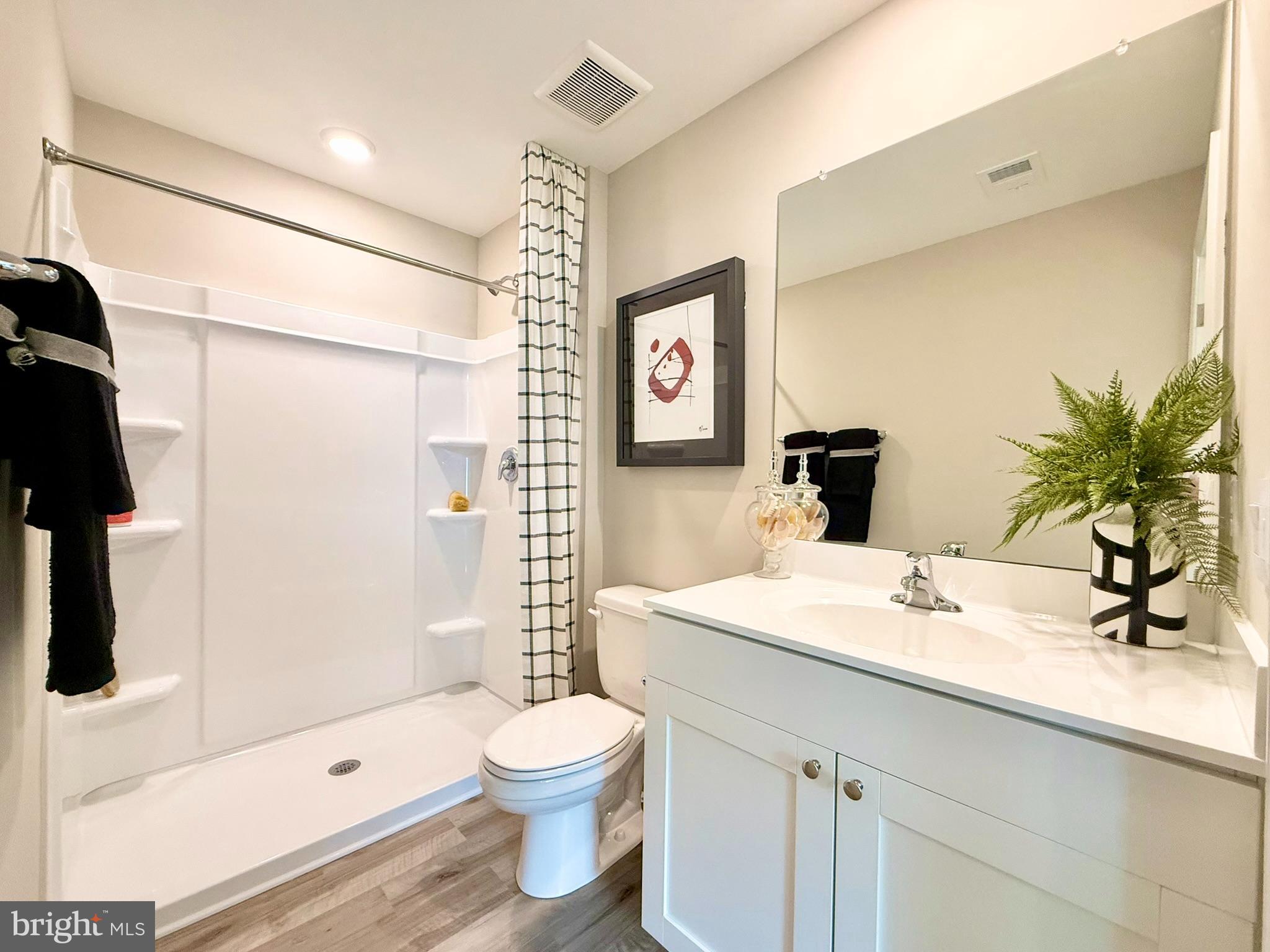 KINNAMON MEADOWS - Residential