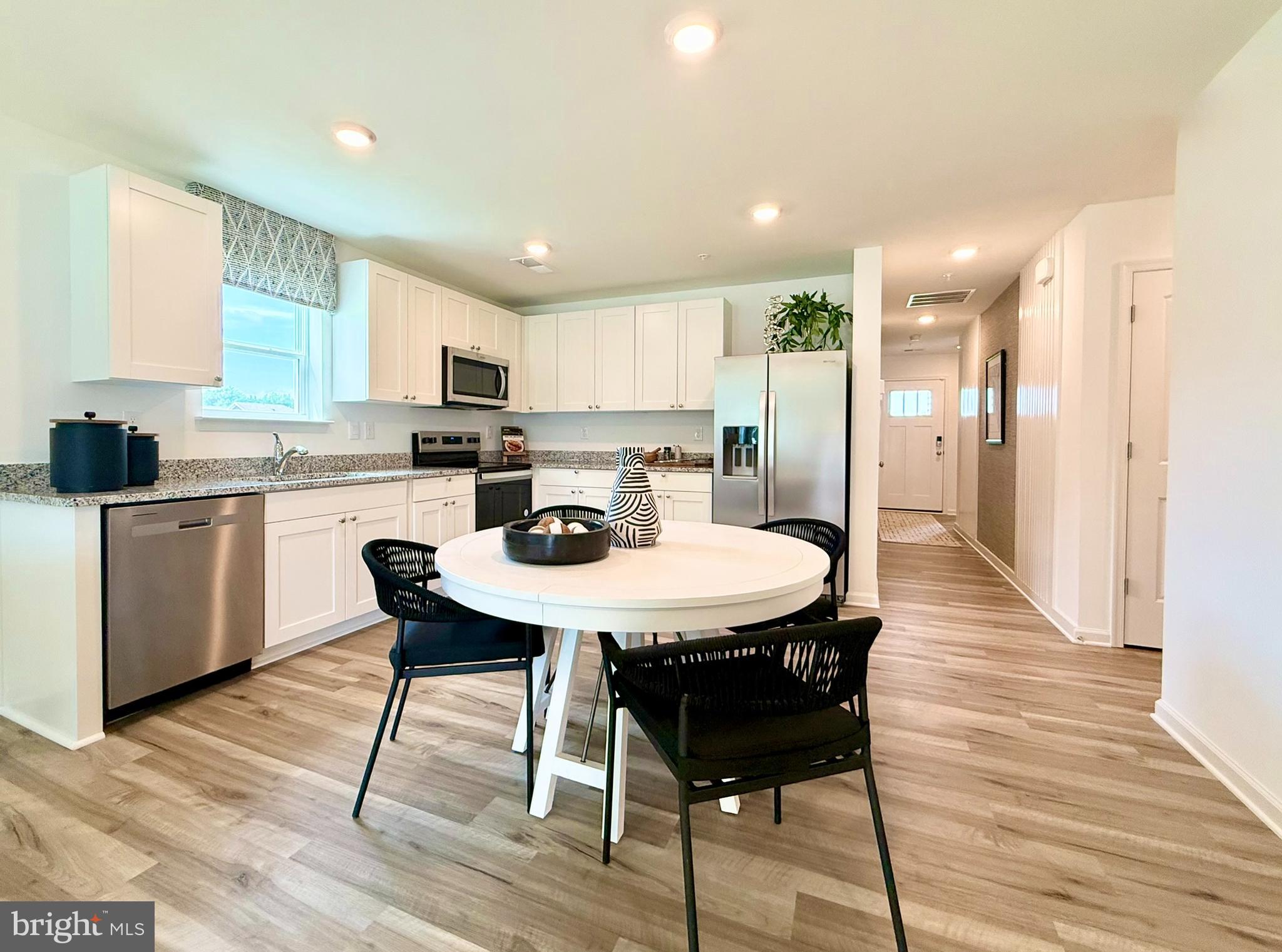 KINNAMON MEADOWS - Residential