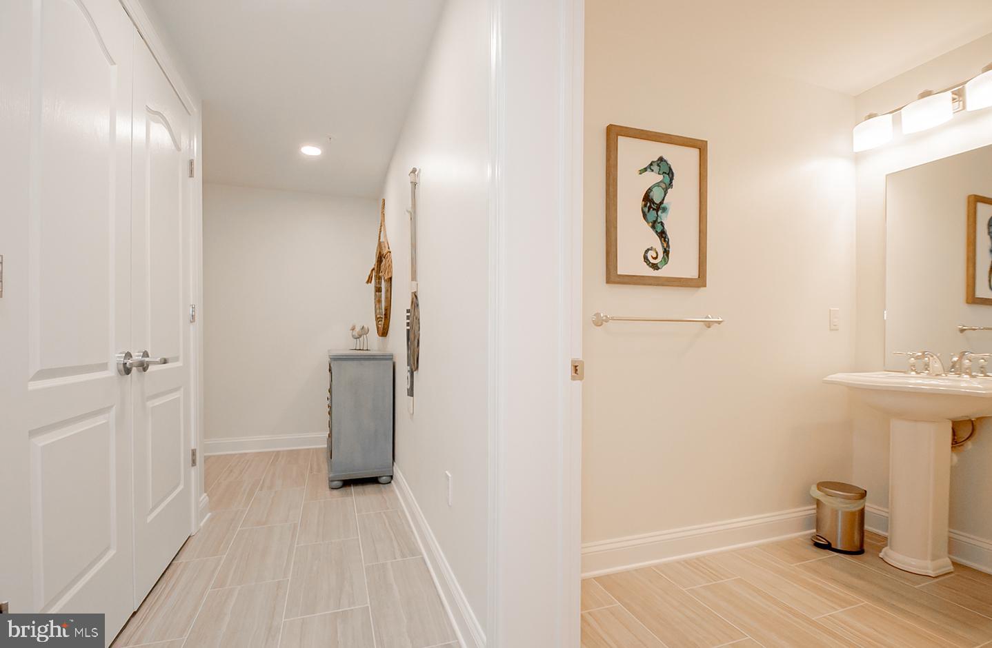 LIGHTHOUSE COVE - Residential