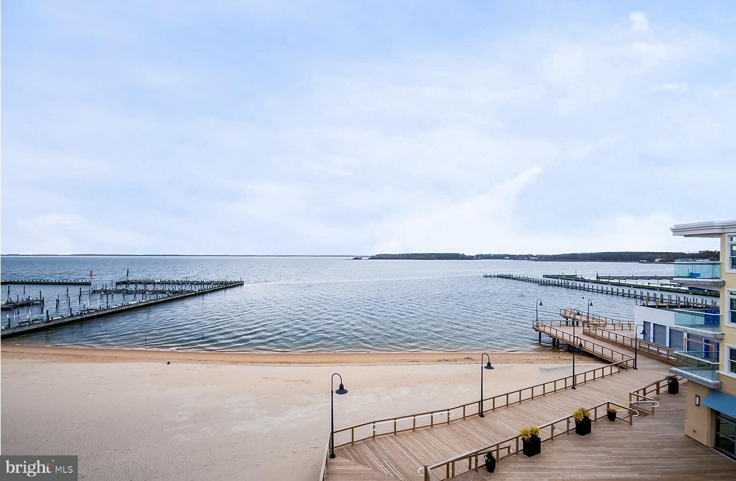 LIGHTHOUSE COVE - Residential