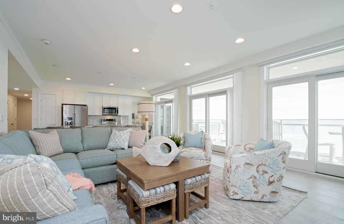 LIGHTHOUSE COVE - Residential