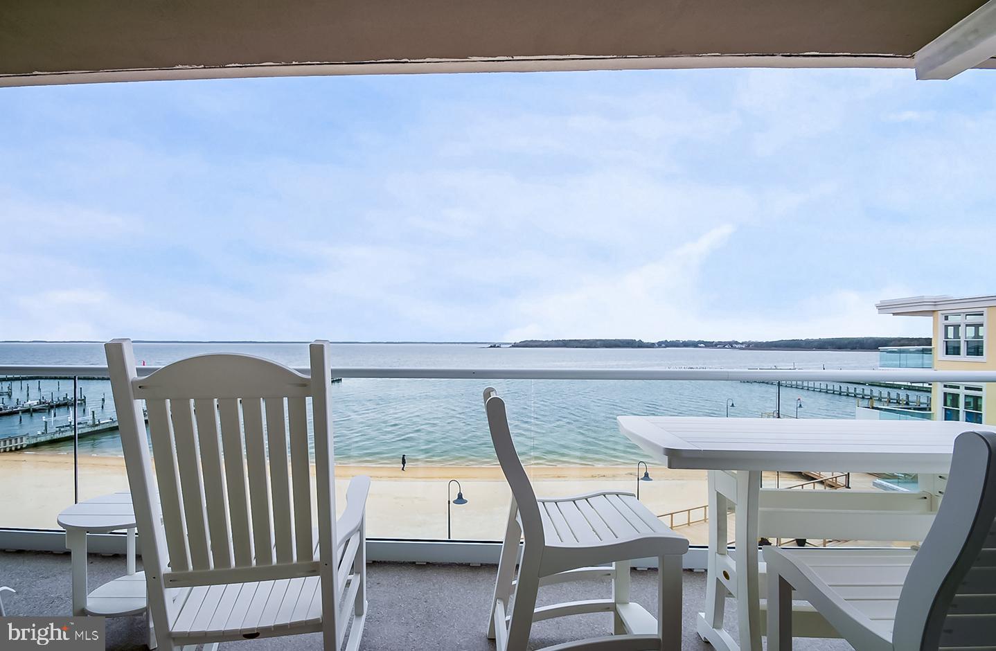 LIGHTHOUSE COVE - Residential