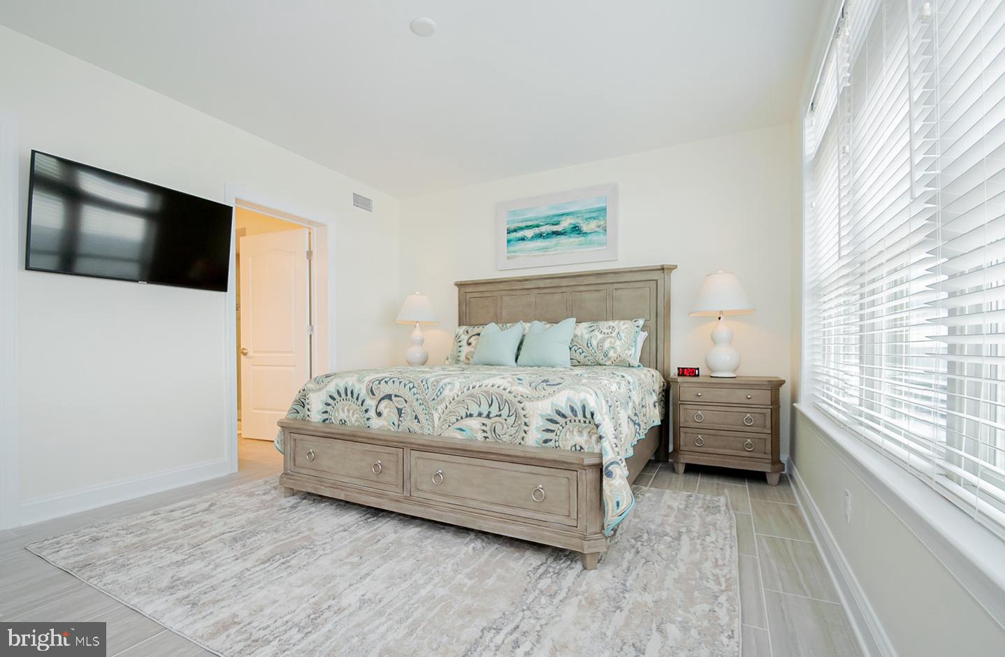 LIGHTHOUSE COVE - Residential