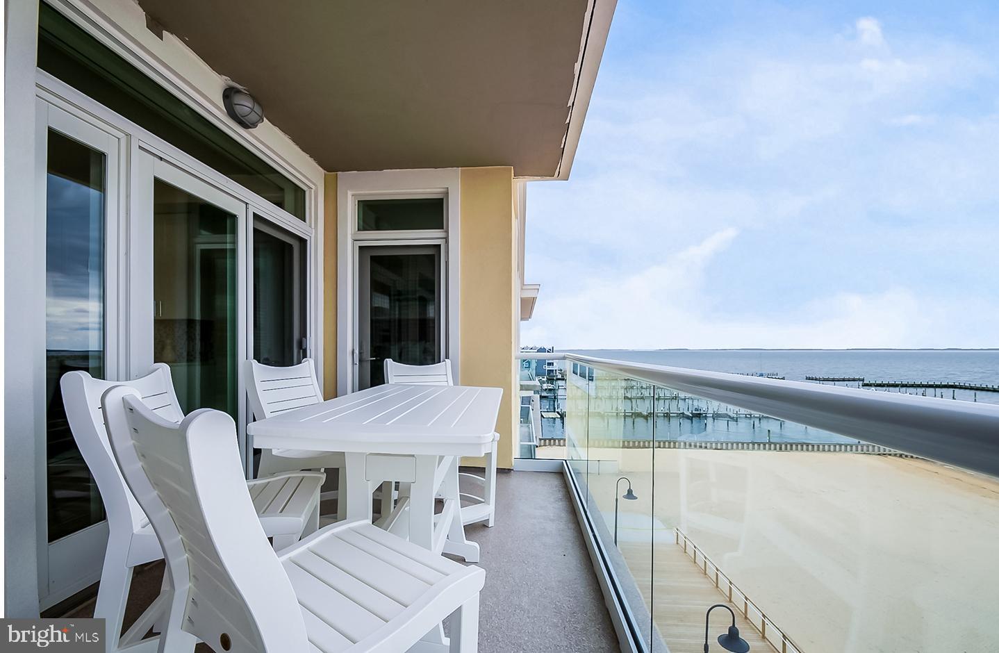 LIGHTHOUSE COVE - Residential