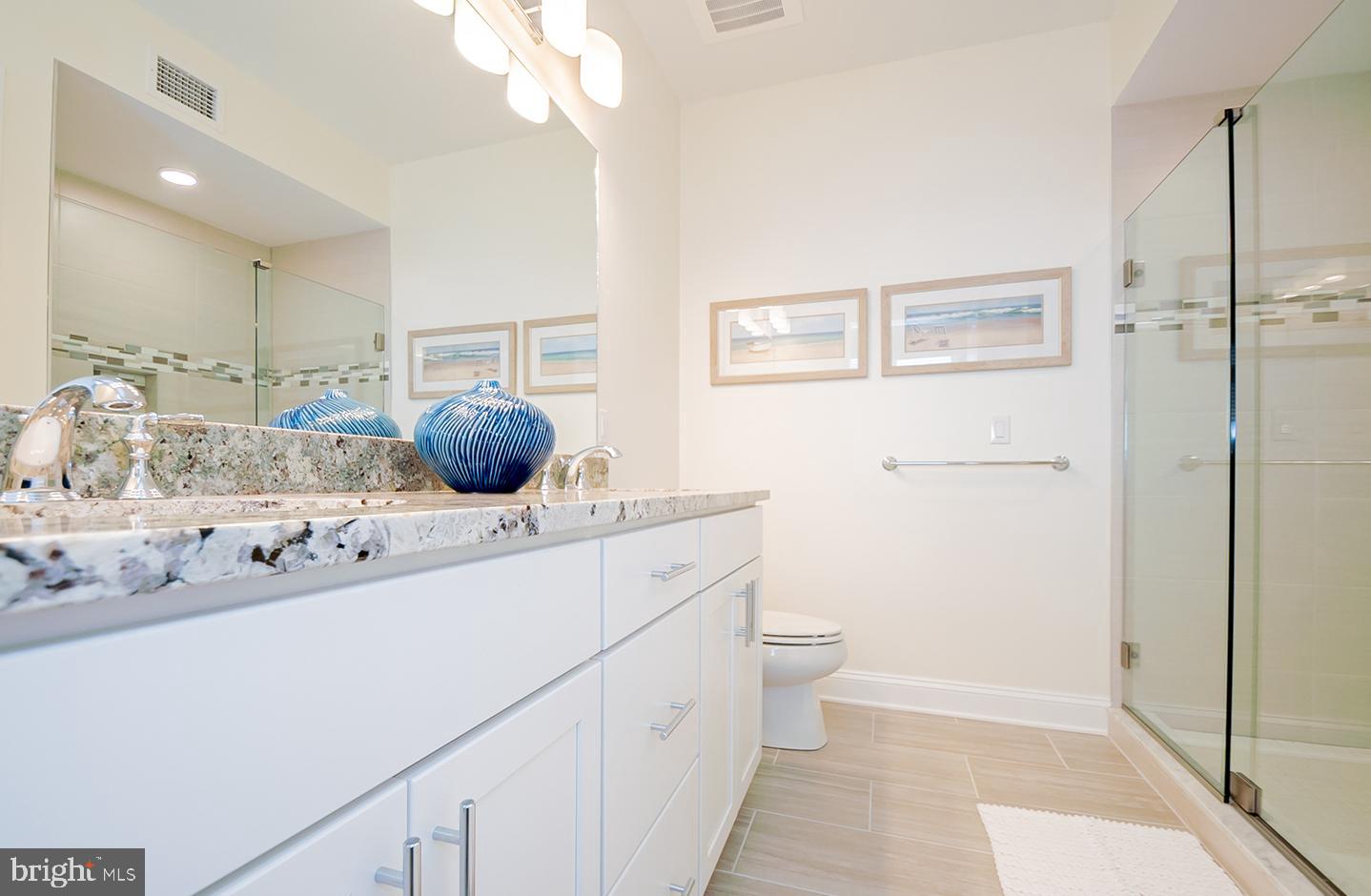 LIGHTHOUSE COVE - Residential