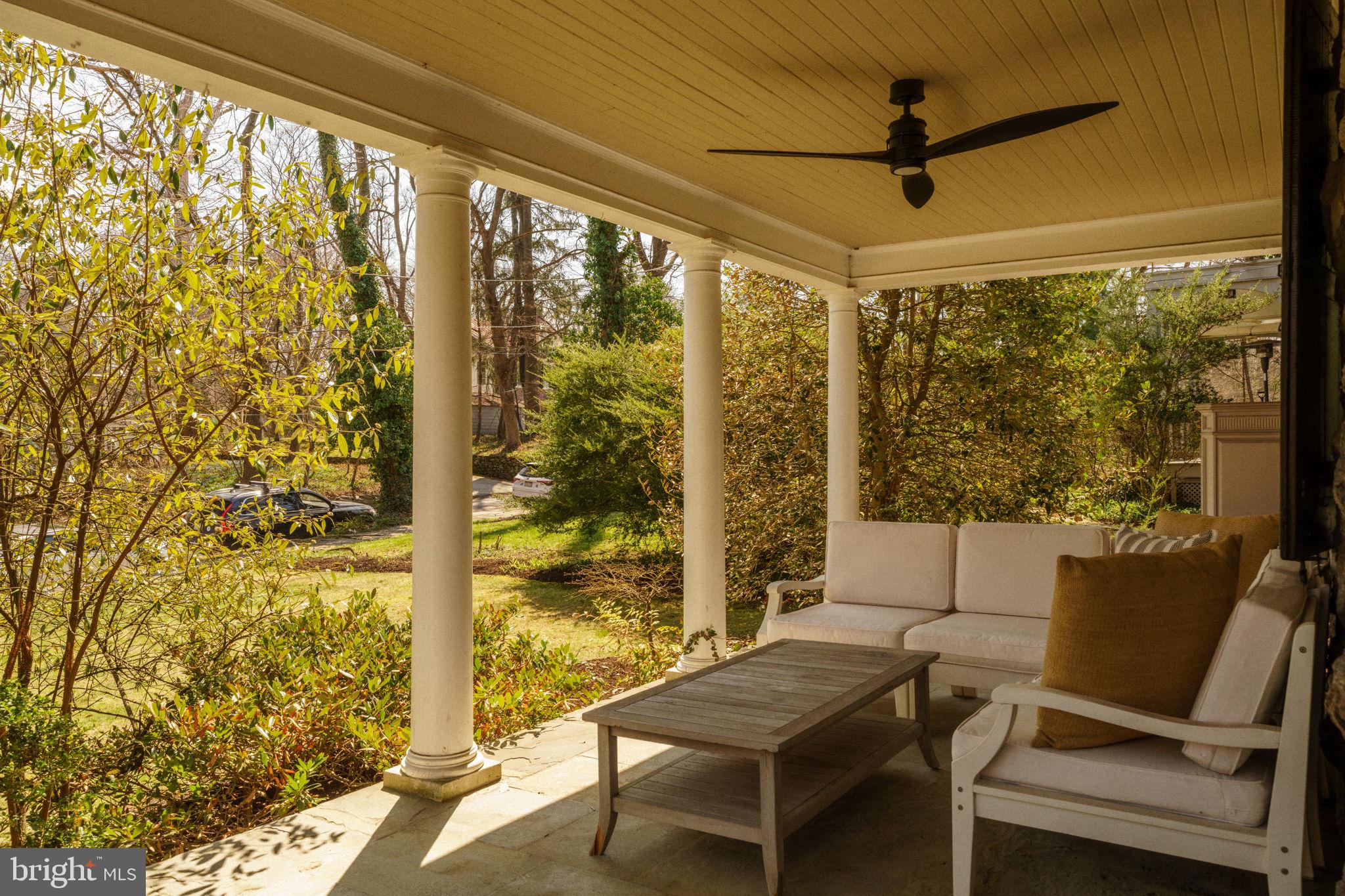 CHESTNUT HILL - Residential