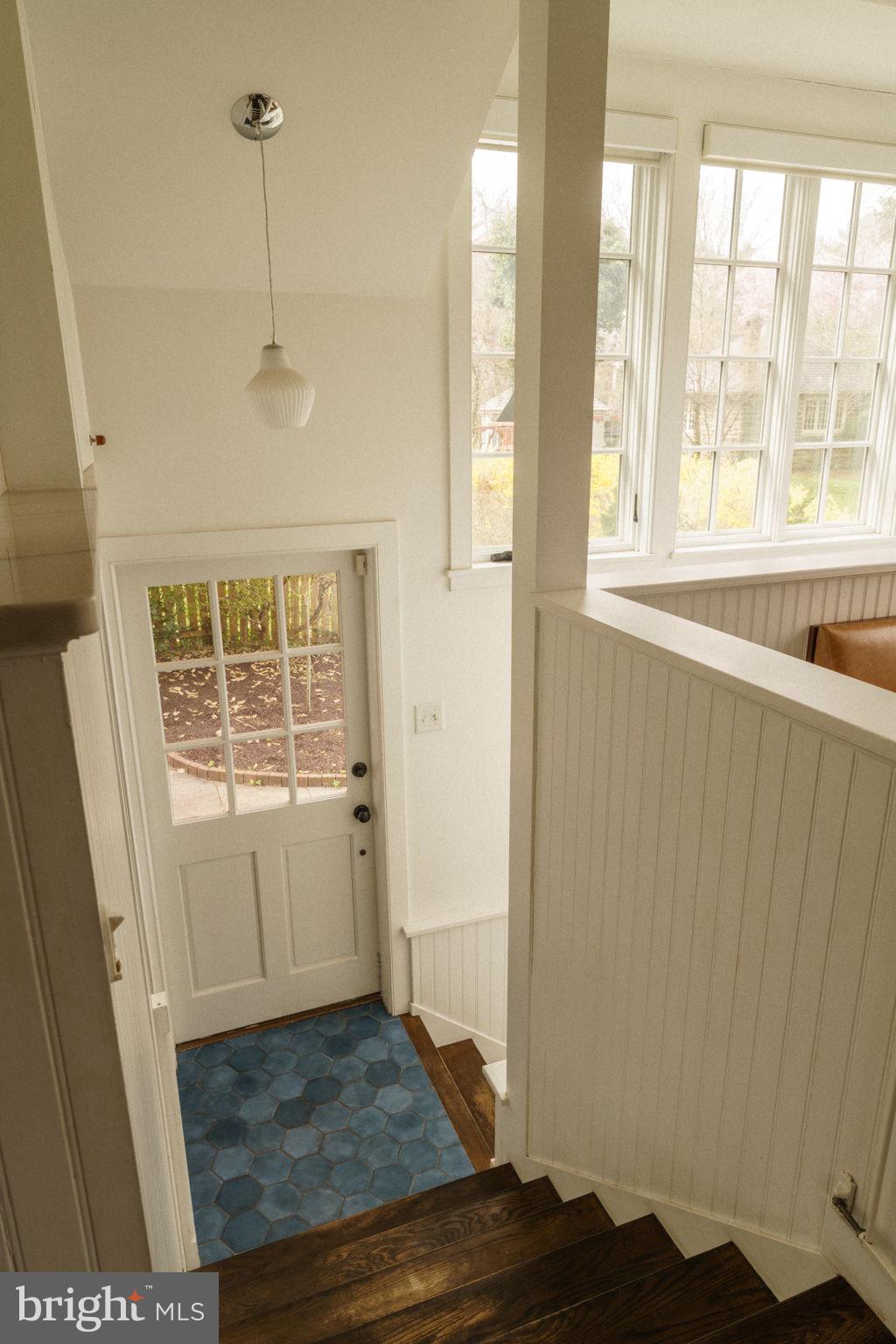 CHESTNUT HILL - Residential