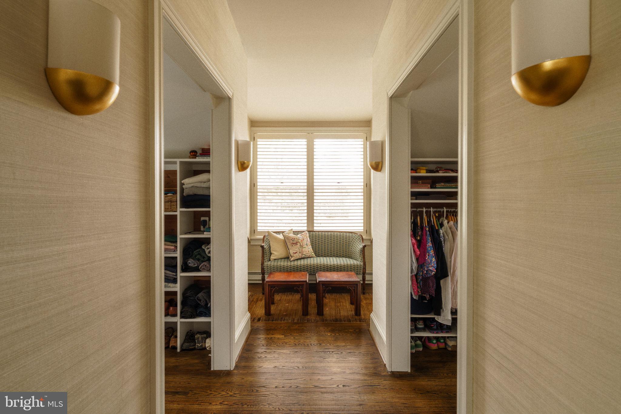 CHESTNUT HILL - Residential