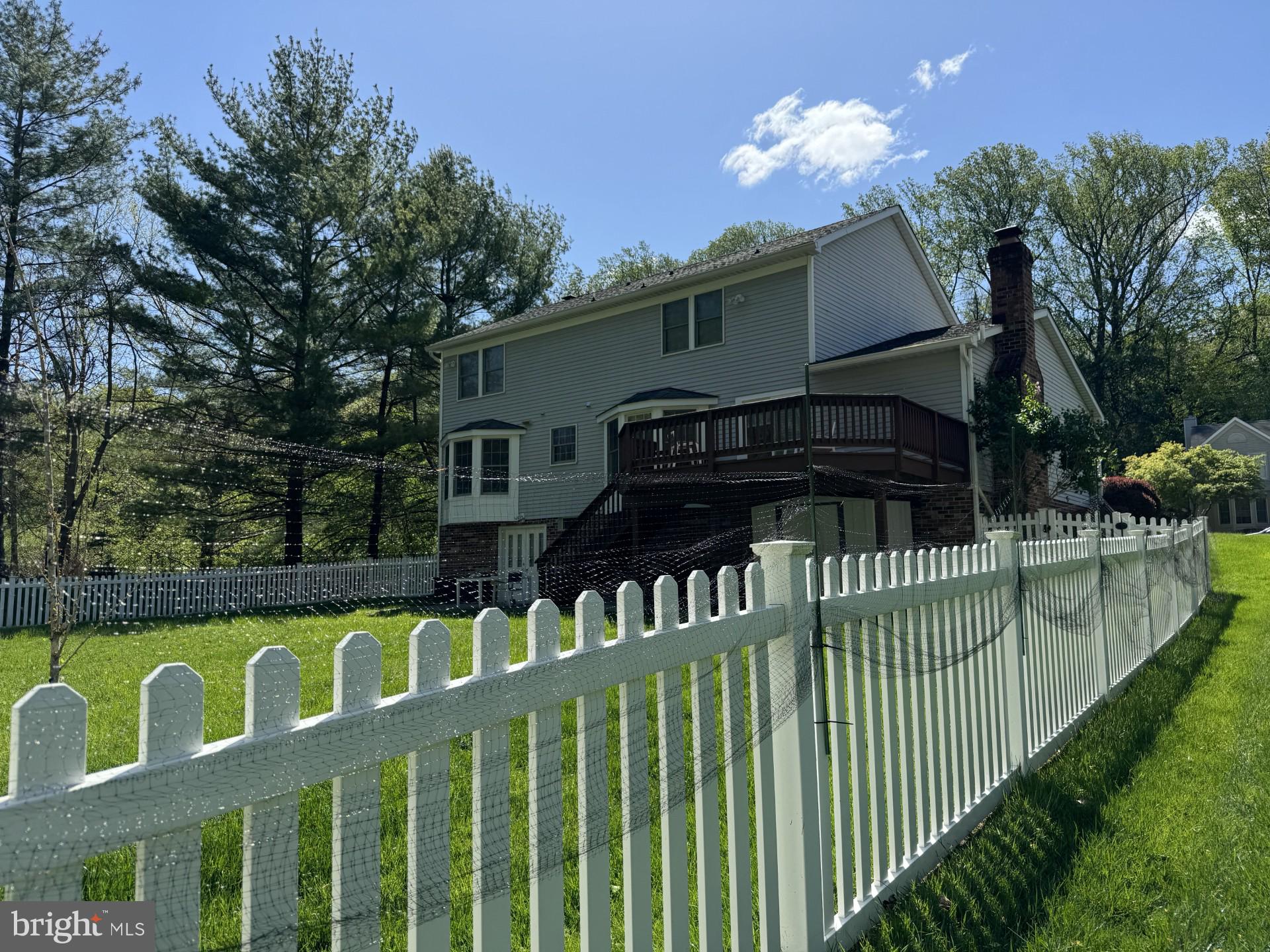 2718 MOORES VALLEY DRIVE